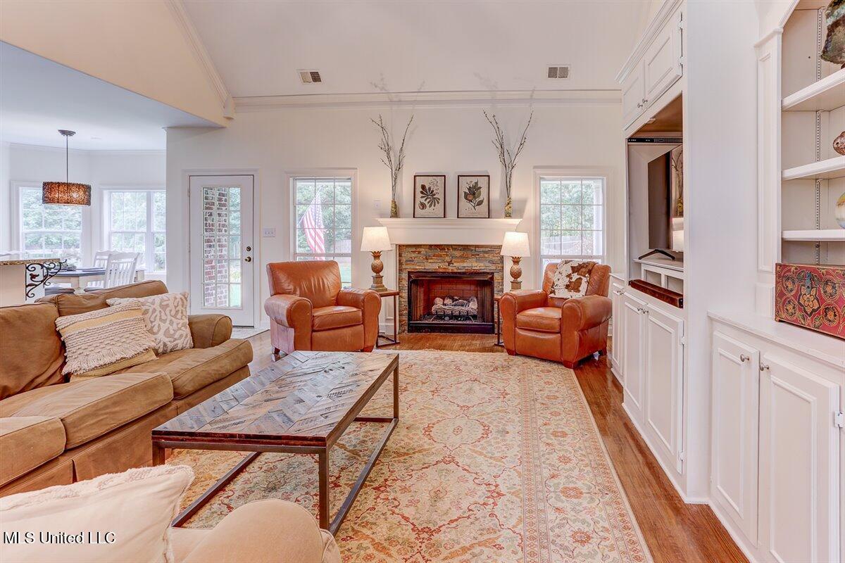 3914 Saddle Bend Property Photo 16