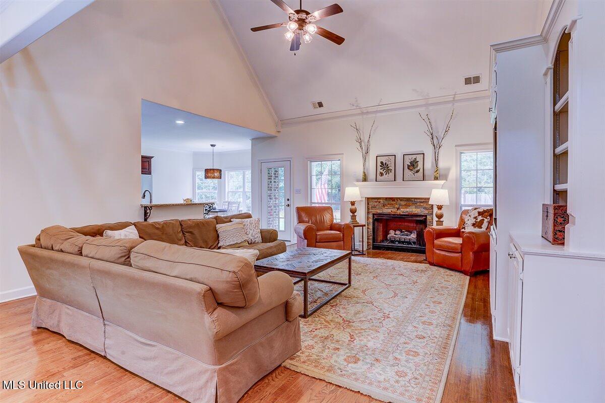 3914 Saddle Bend Property Photo 17