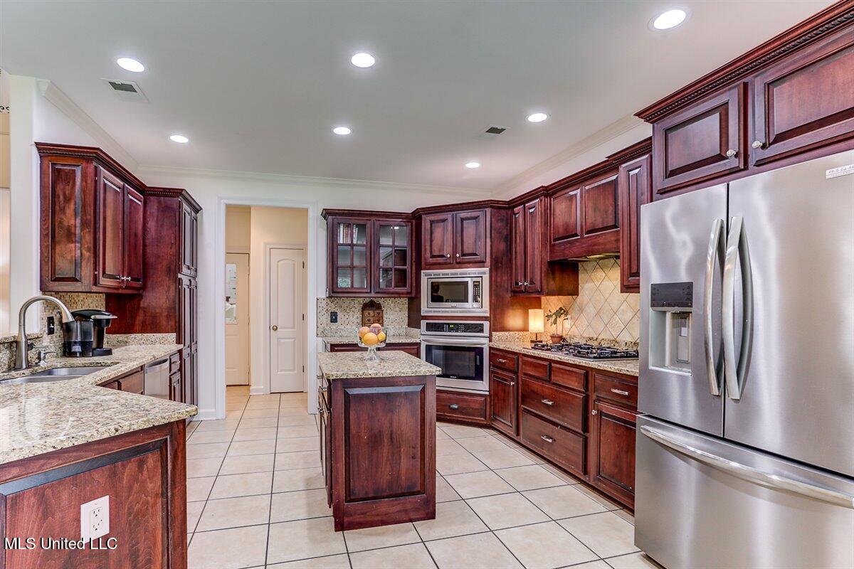 3914 Saddle Bend Property Photo 20