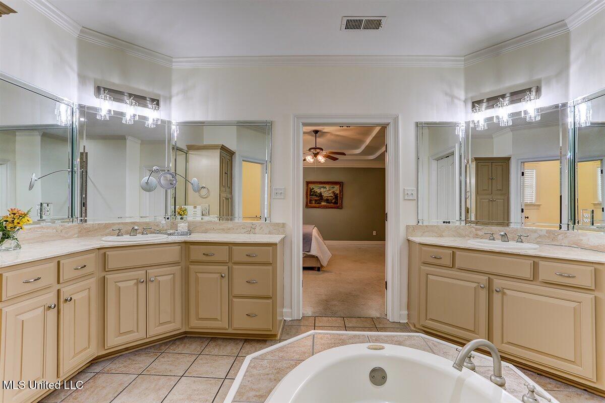 3914 Saddle Bend Property Photo 30