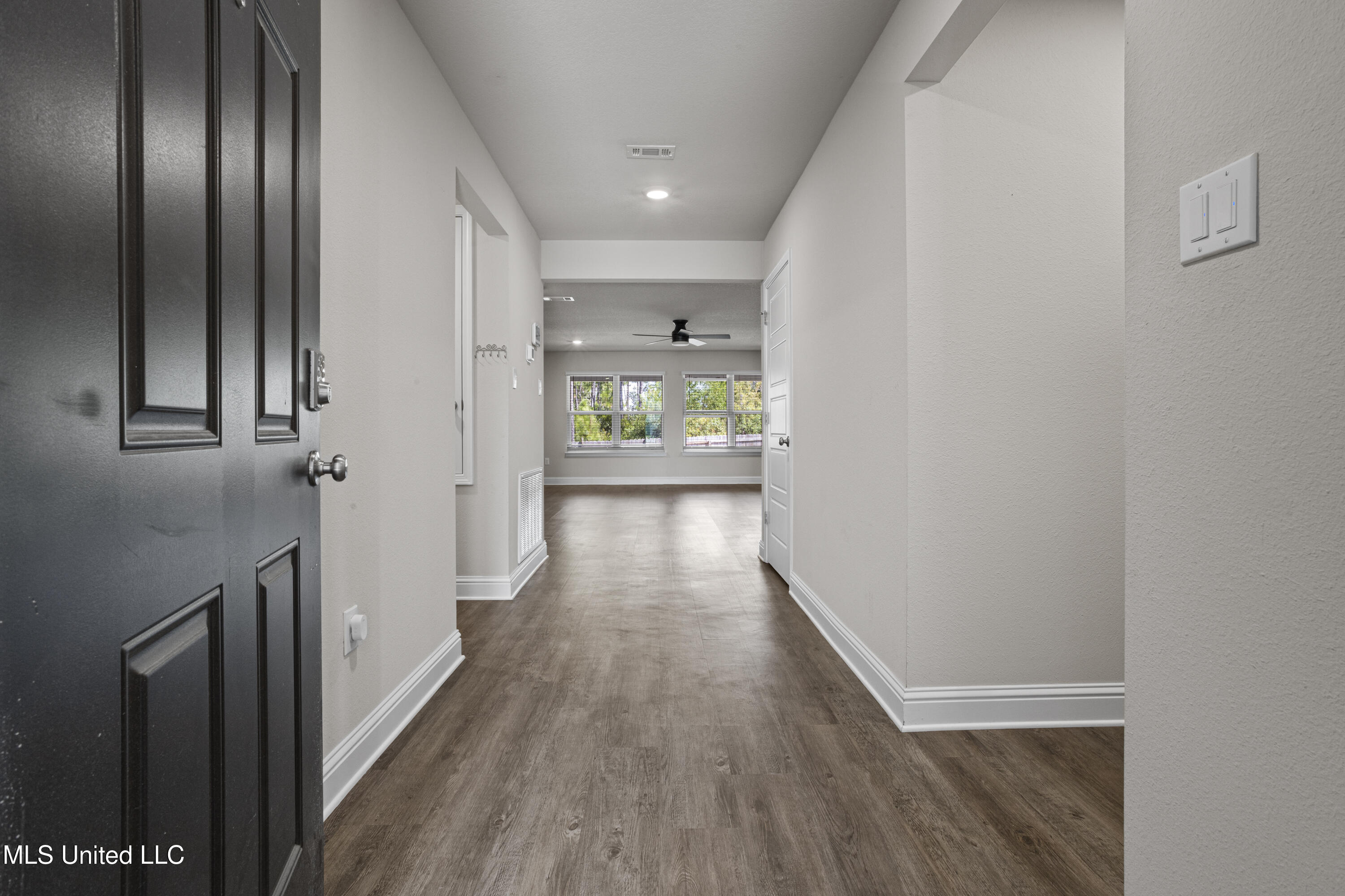 10260 Orchid Magnolia Drive Property Photo 5