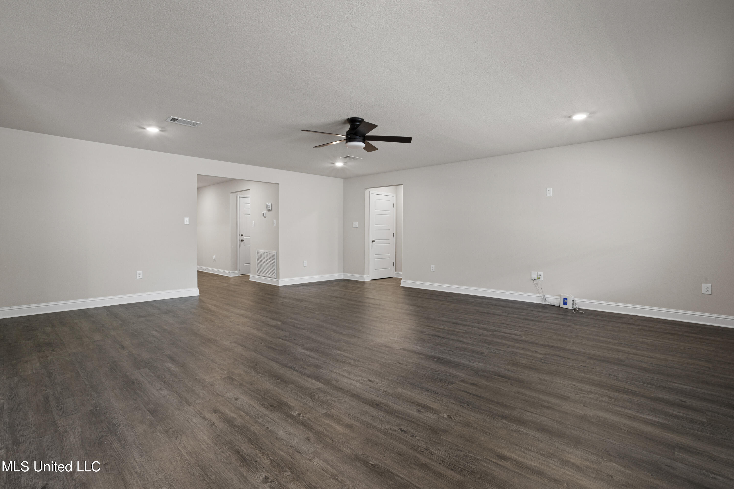 10260 Orchid Magnolia Drive Property Photo 7