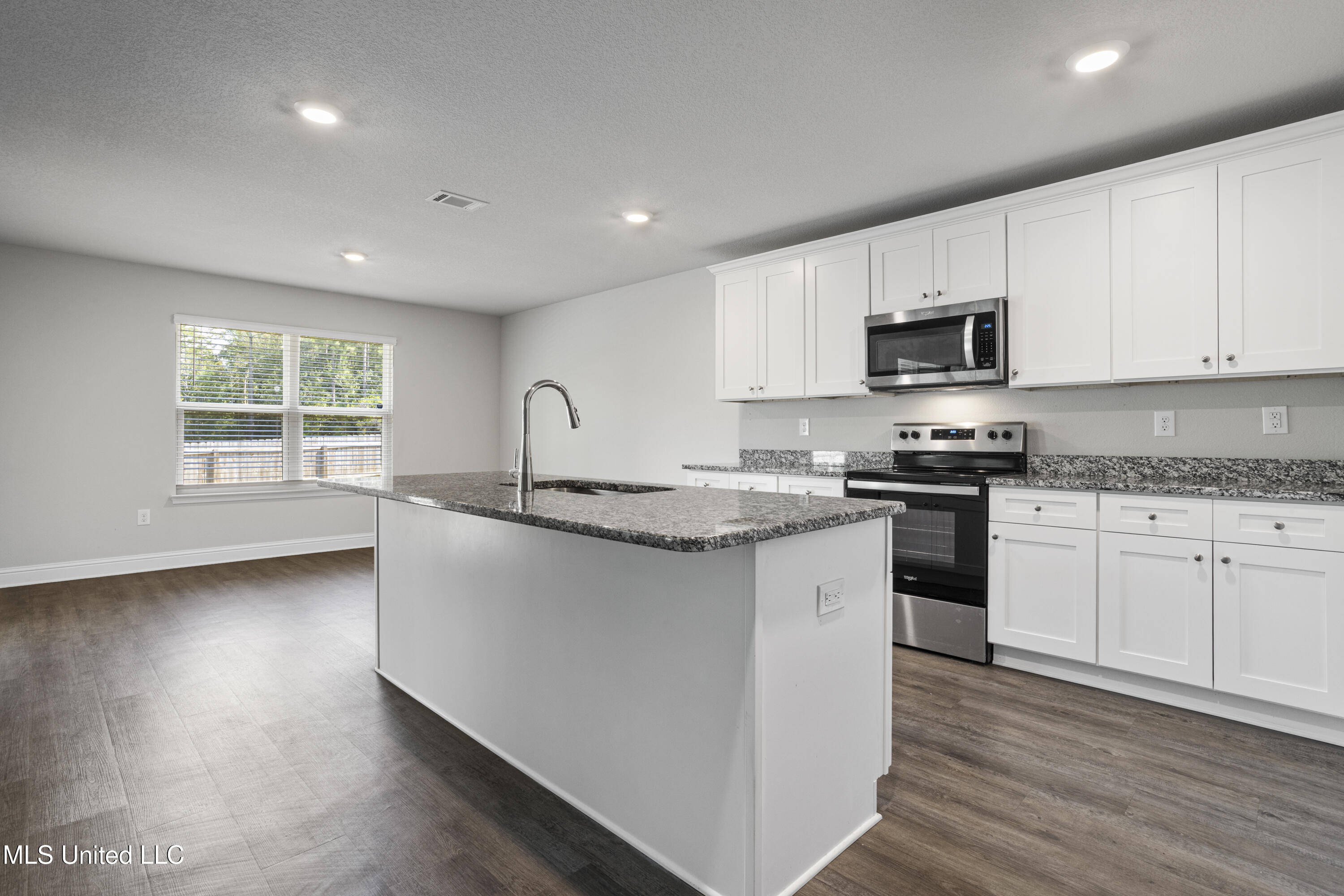 10260 Orchid Magnolia Drive Property Photo 18