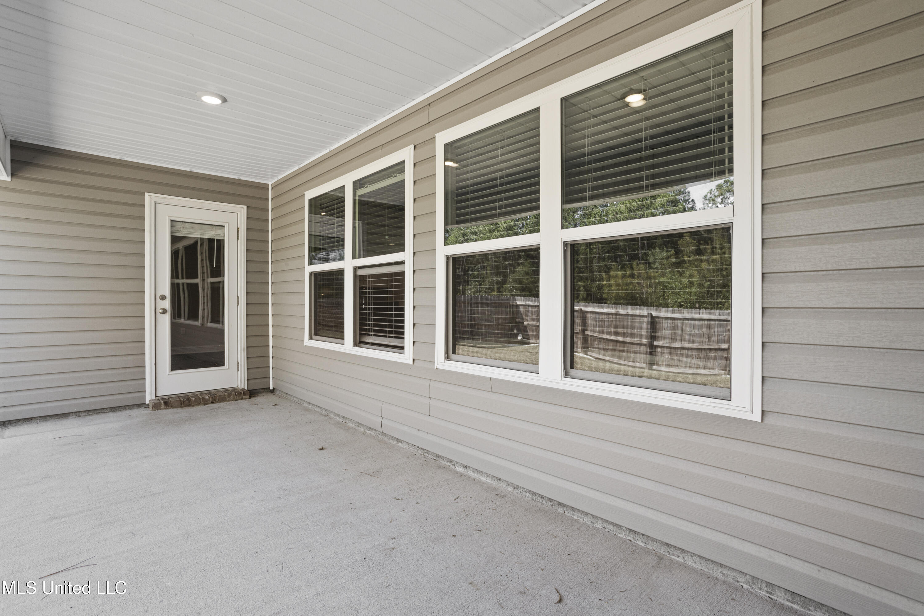 10260 Orchid Magnolia Drive Property Photo 34