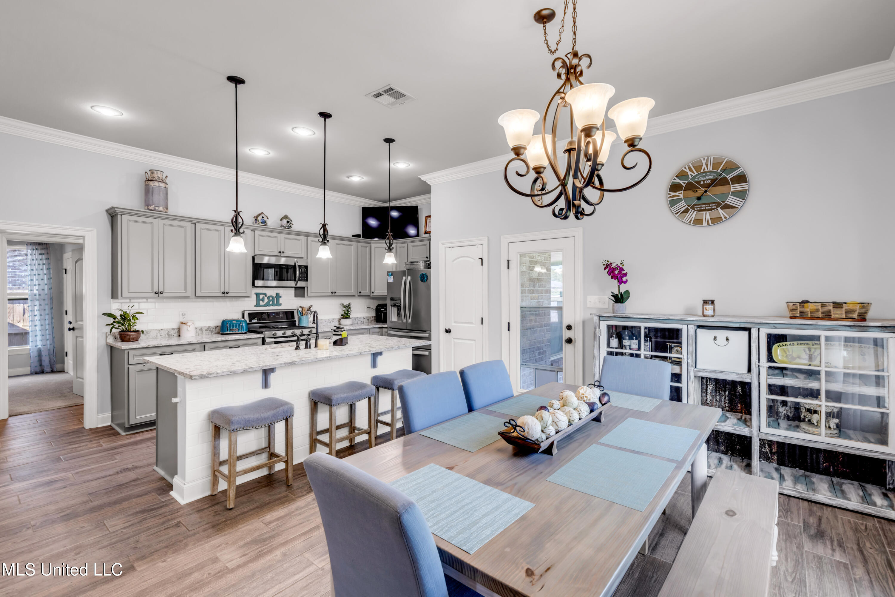 13247 Riverside Cove Property Photo 9