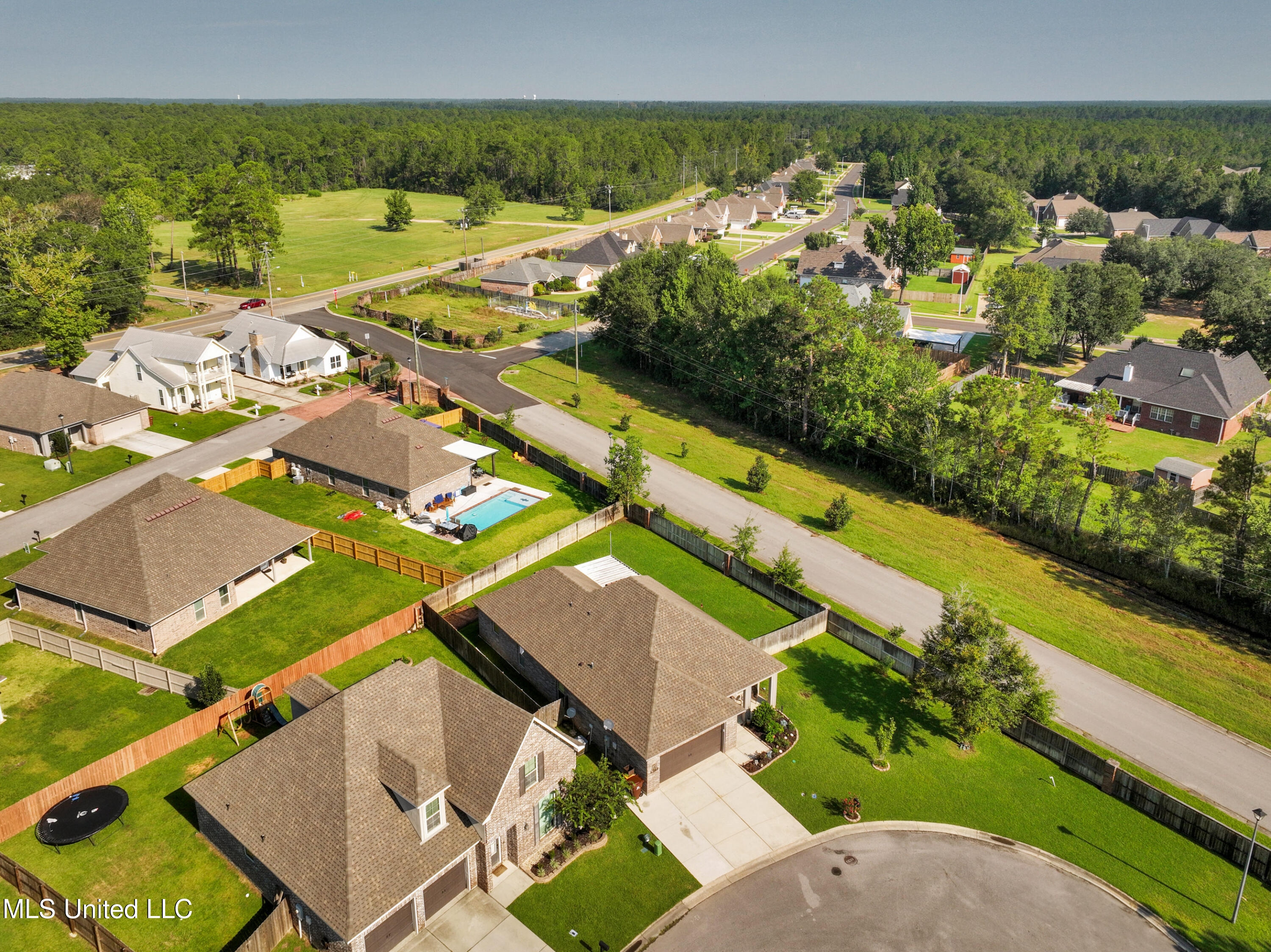 13247 Riverside Cove Property Photo 39