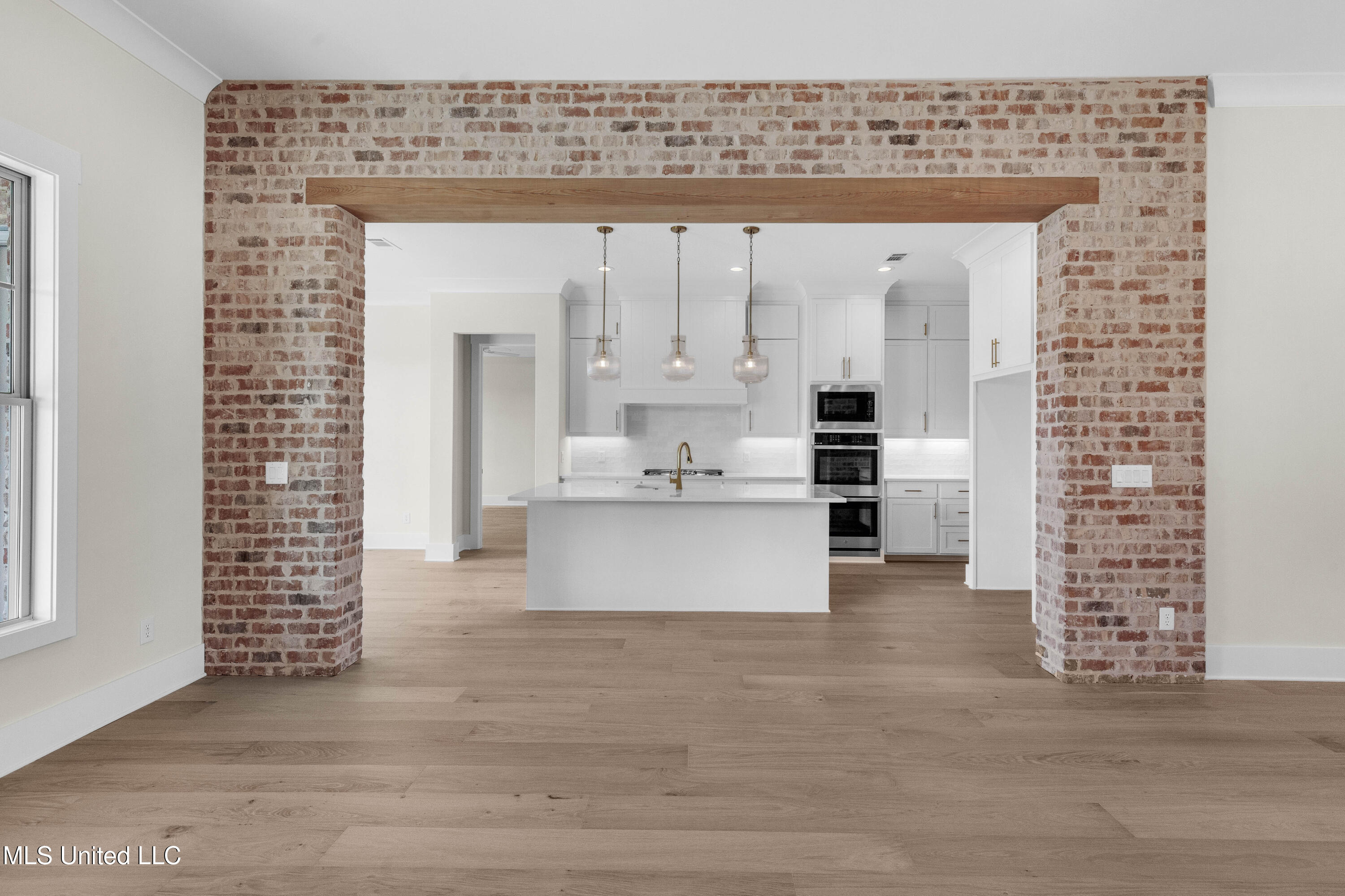 370 Wellstone Place Property Photo 7