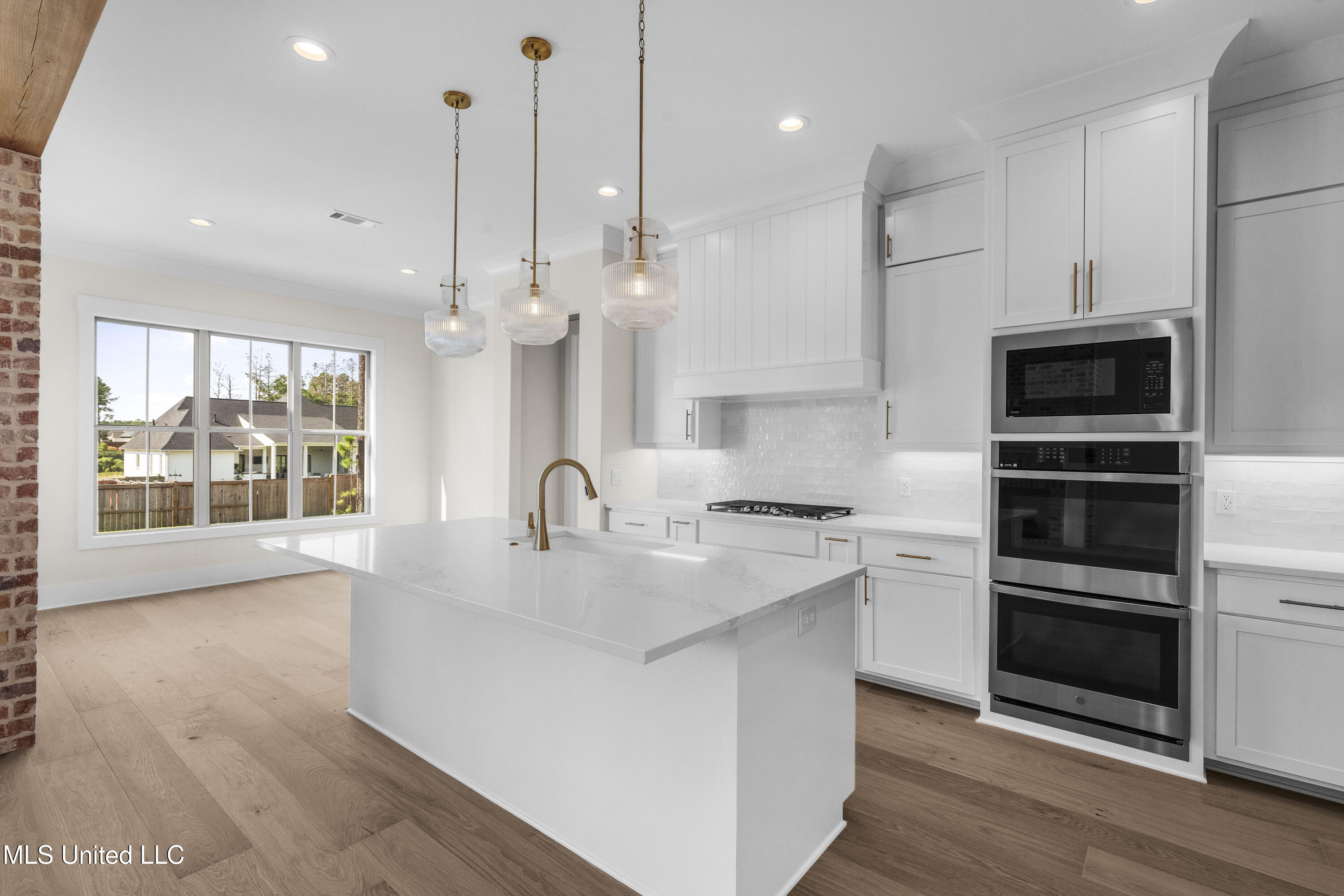 370 Wellstone Place Property Photo 8