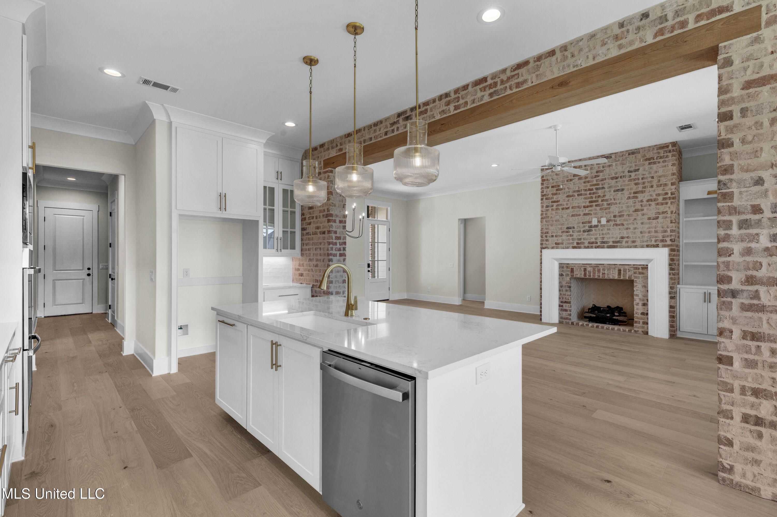 370 Wellstone Place Property Photo 9