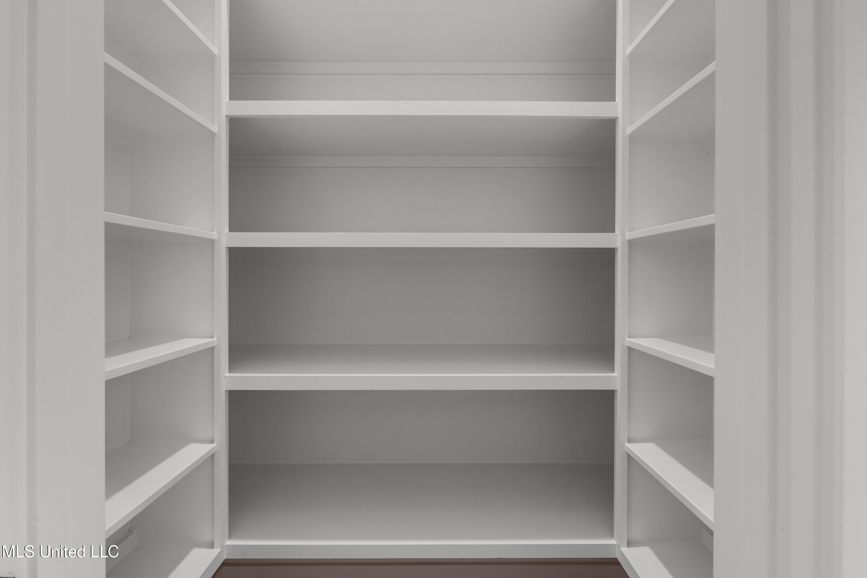 370 Wellstone Place Property Photo 12