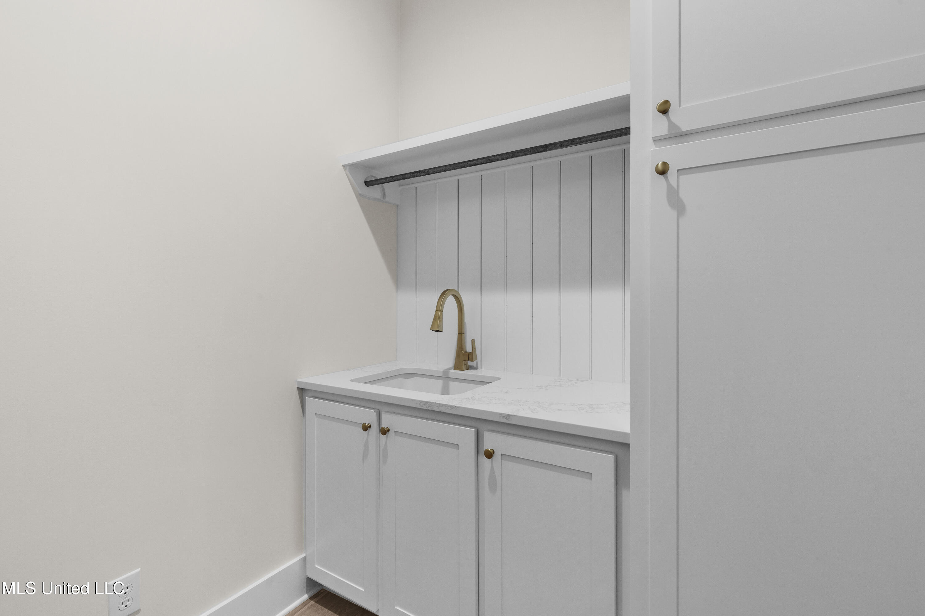 370 Wellstone Place Property Photo 15