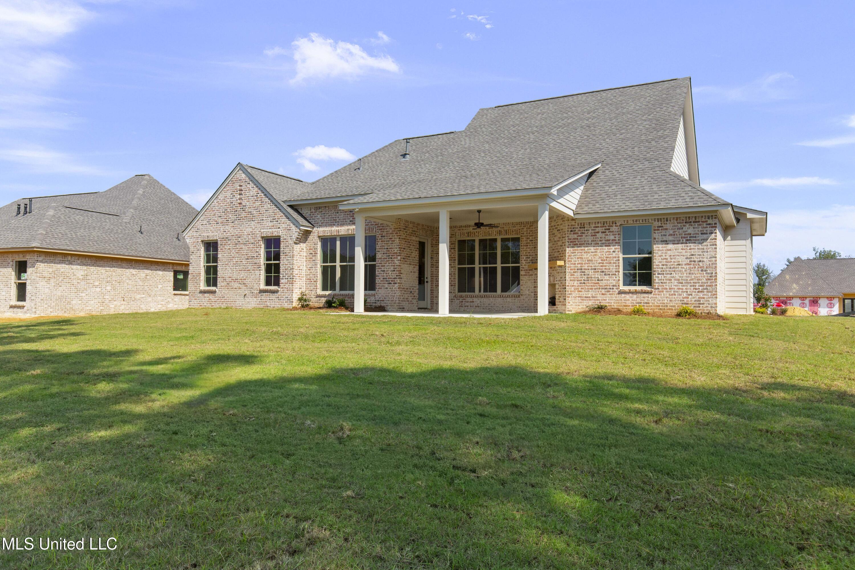 370 Wellstone Place Property Photo 24