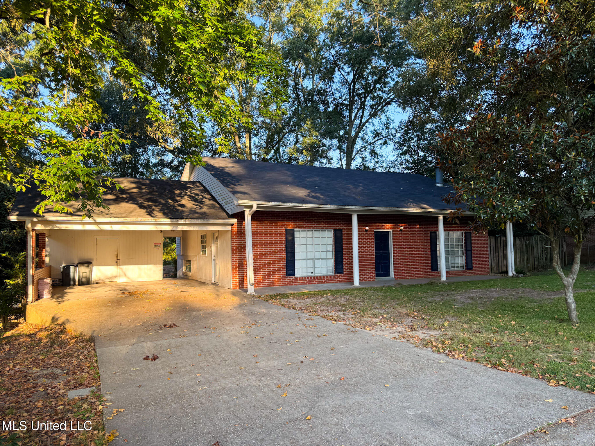 502 Faulkner Drive Property Photo 3