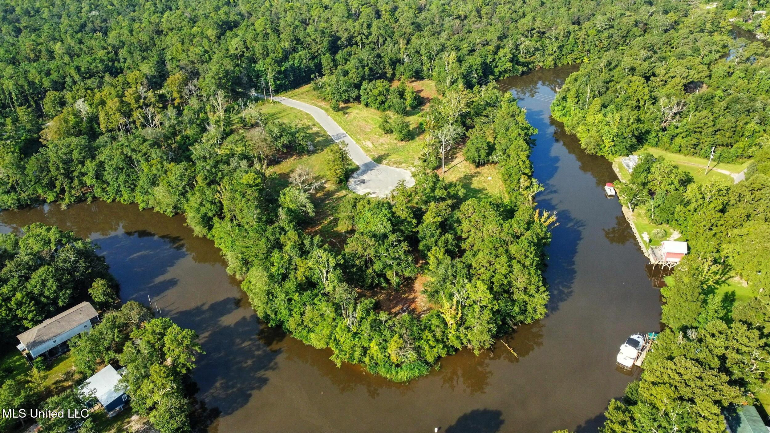 10550 Oneal Road Property Photo 11