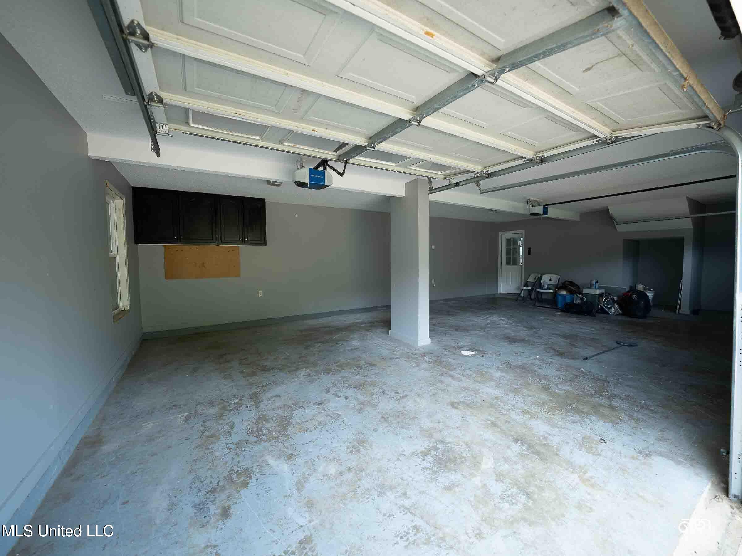 7624 N Rigmoore Pt. N Point Property Photo 6