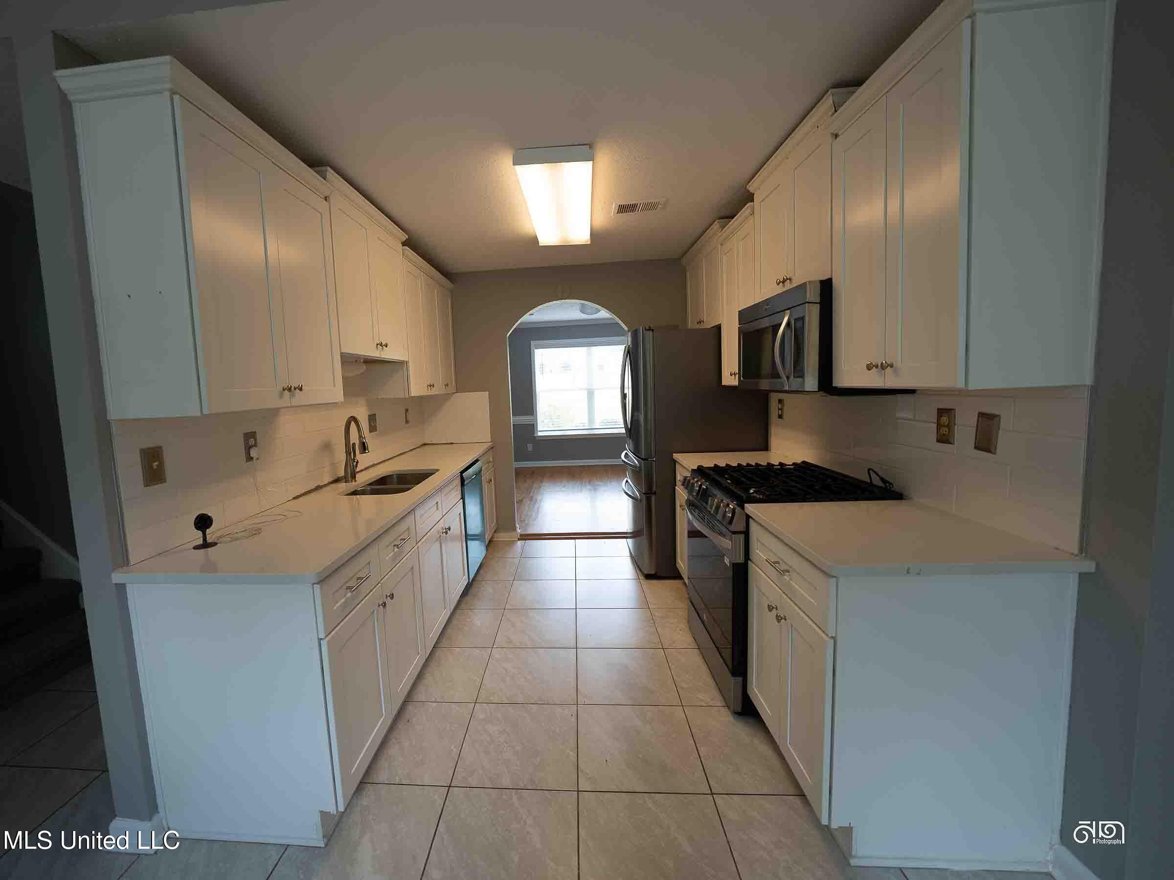 7624 N Rigmoore Pt. N Point Property Photo 8