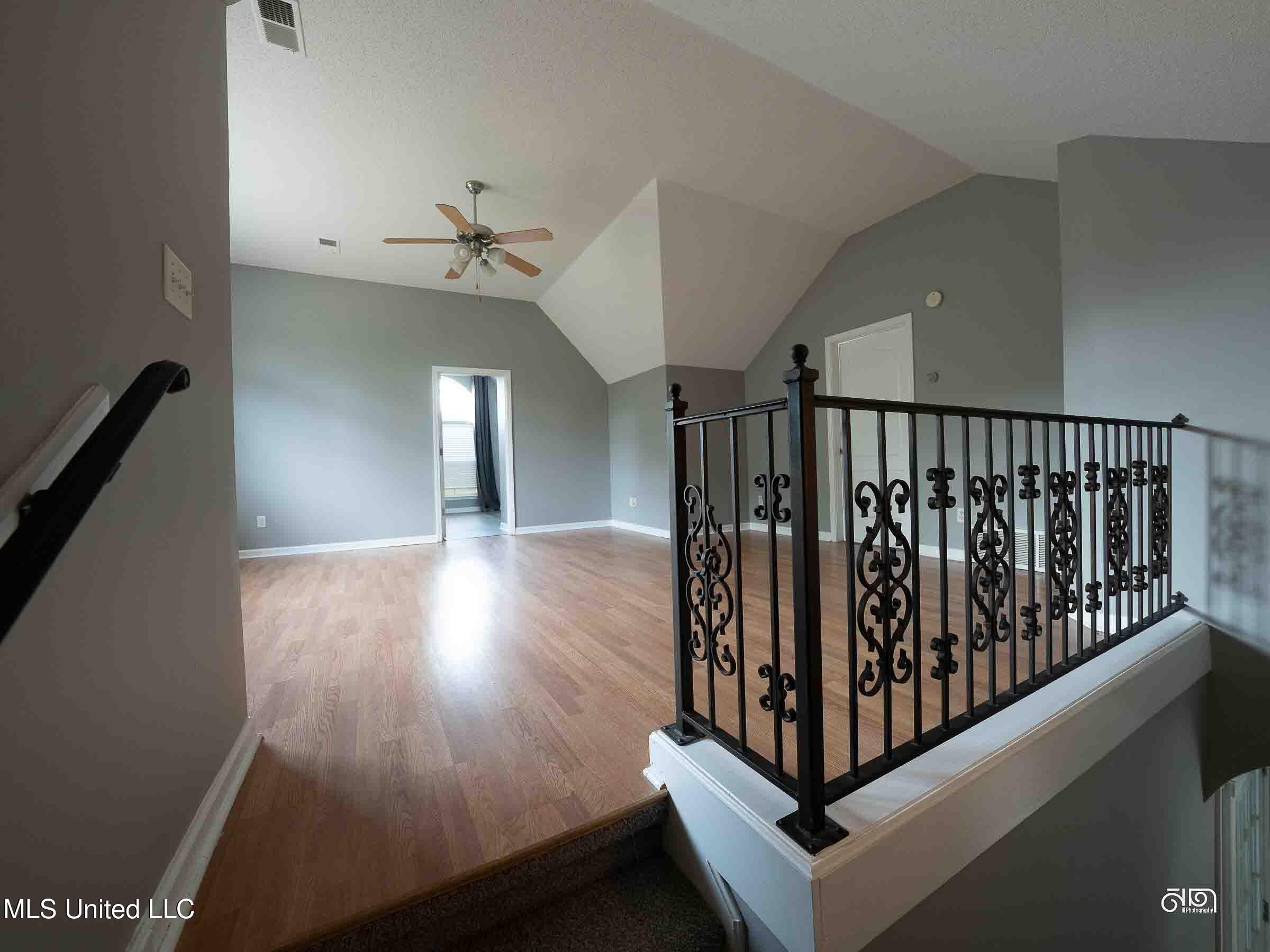 7624 N Rigmoore Pt. N Point Property Photo 9