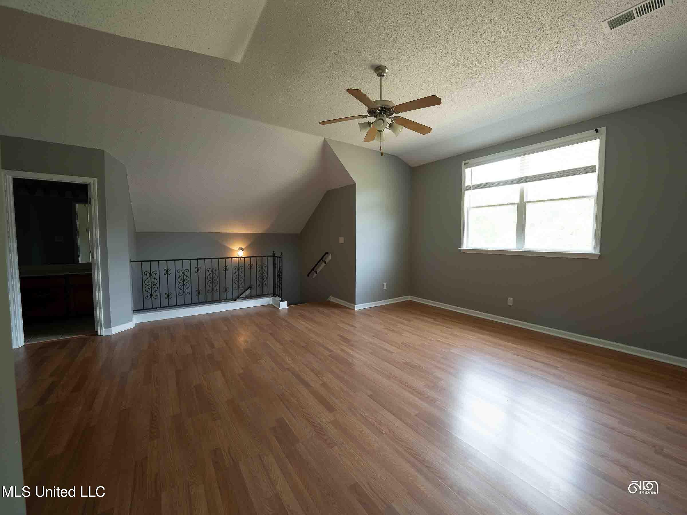 7624 N Rigmoore Pt. N Point Property Photo 13