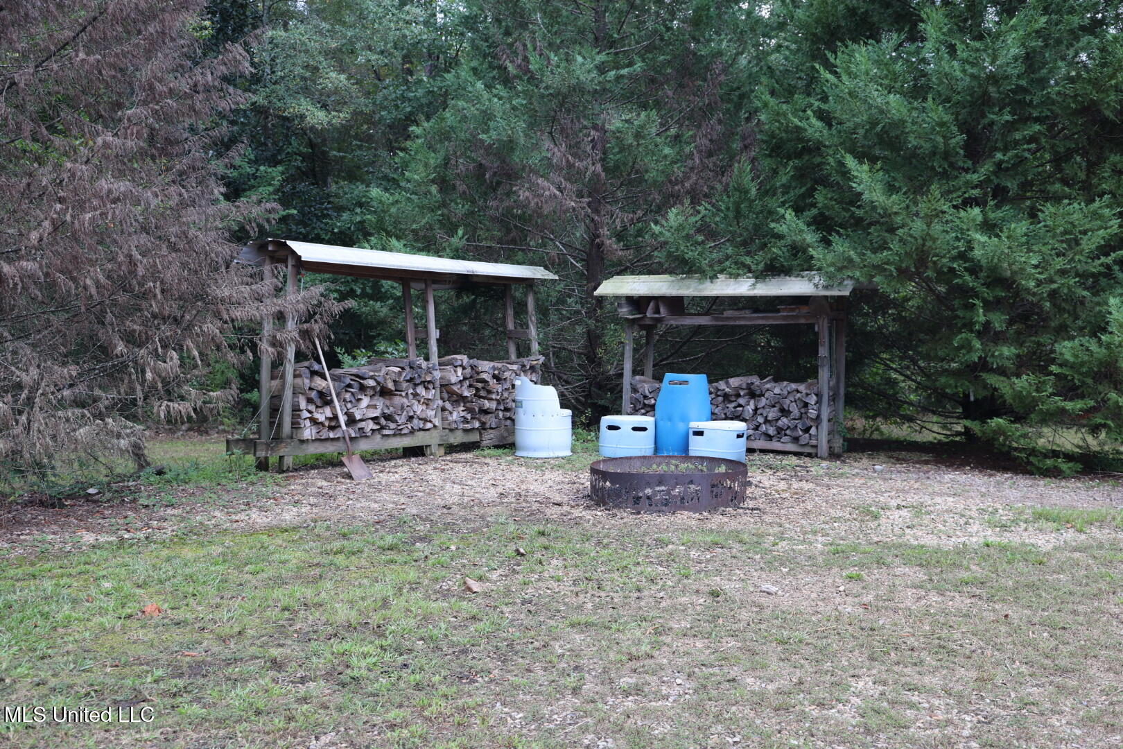 586 Se Hancock Road Property Photo 35
