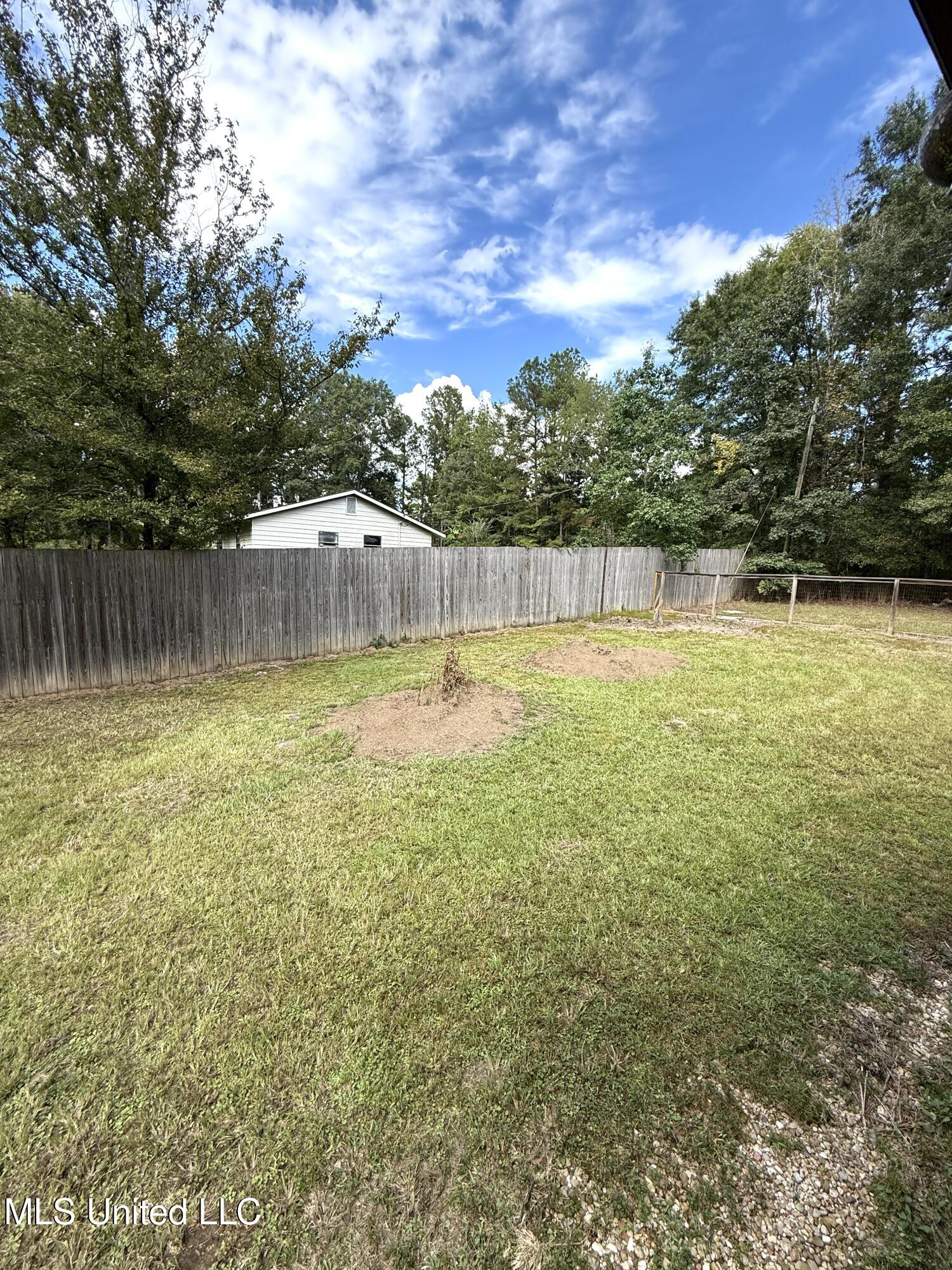 586 Se Hancock Road Property Photo 54