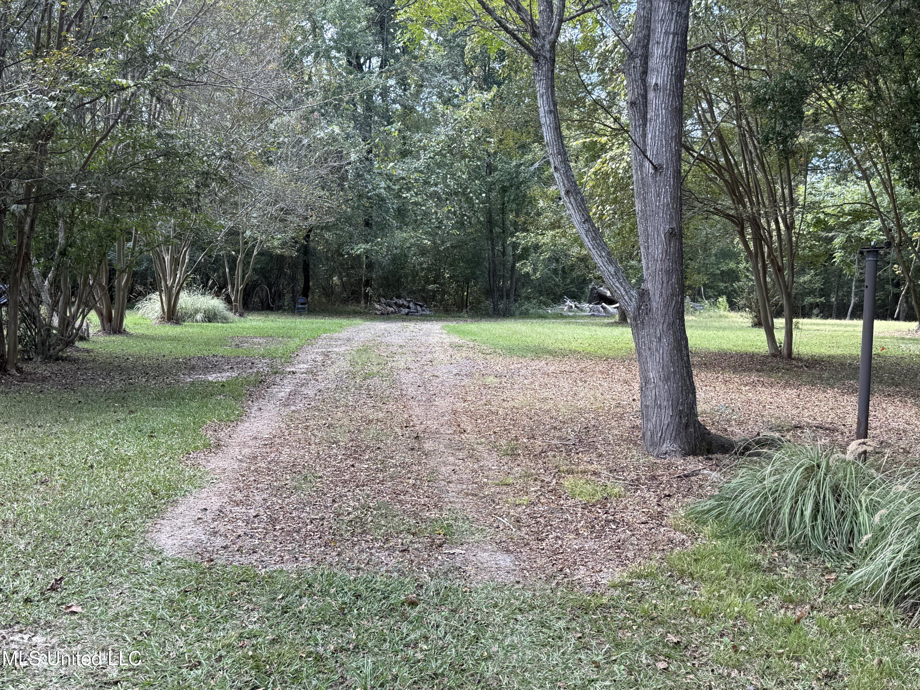 157 Quail Hollow Property Photo 7