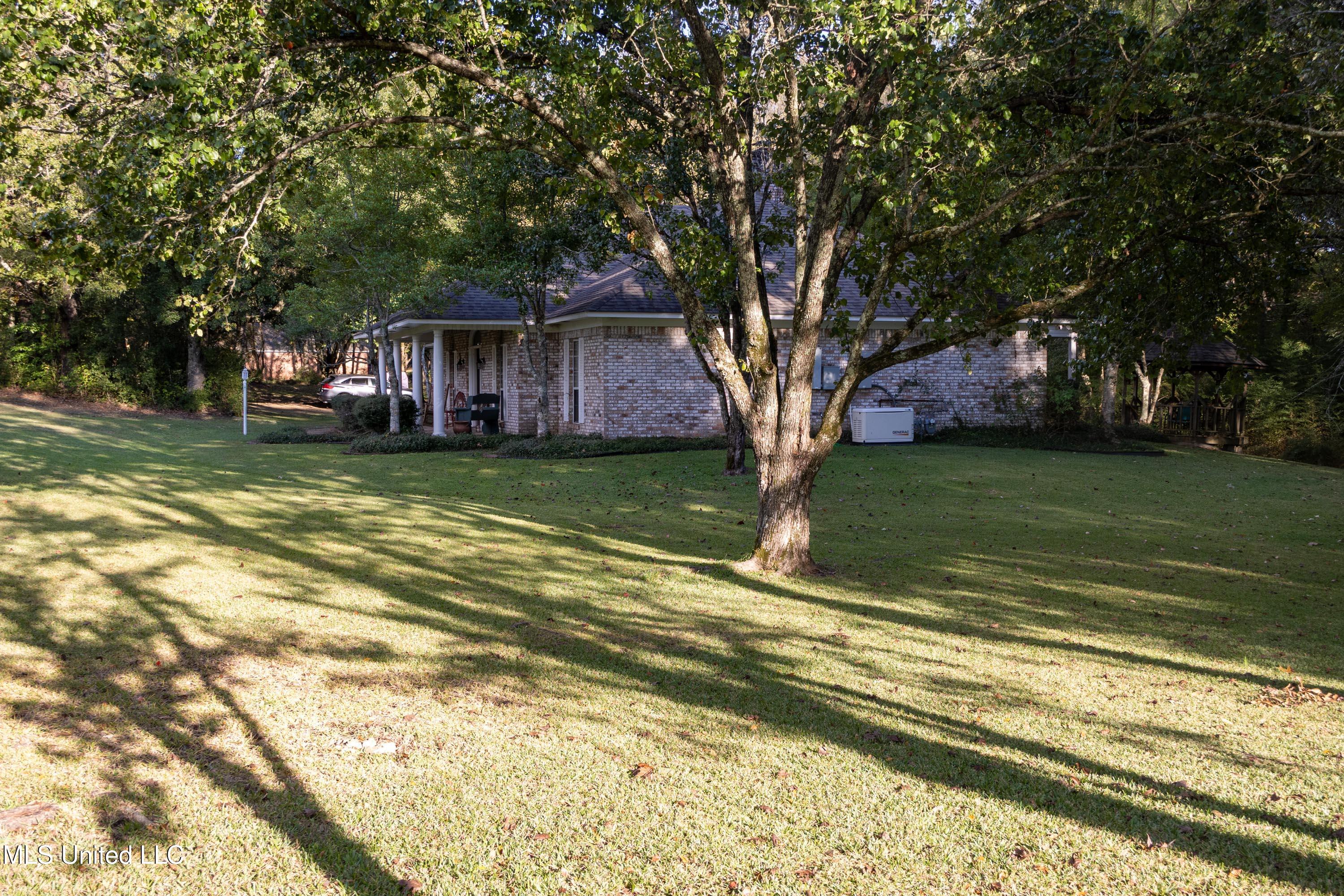 109 Falcon Ridge Drive Property Photo 20