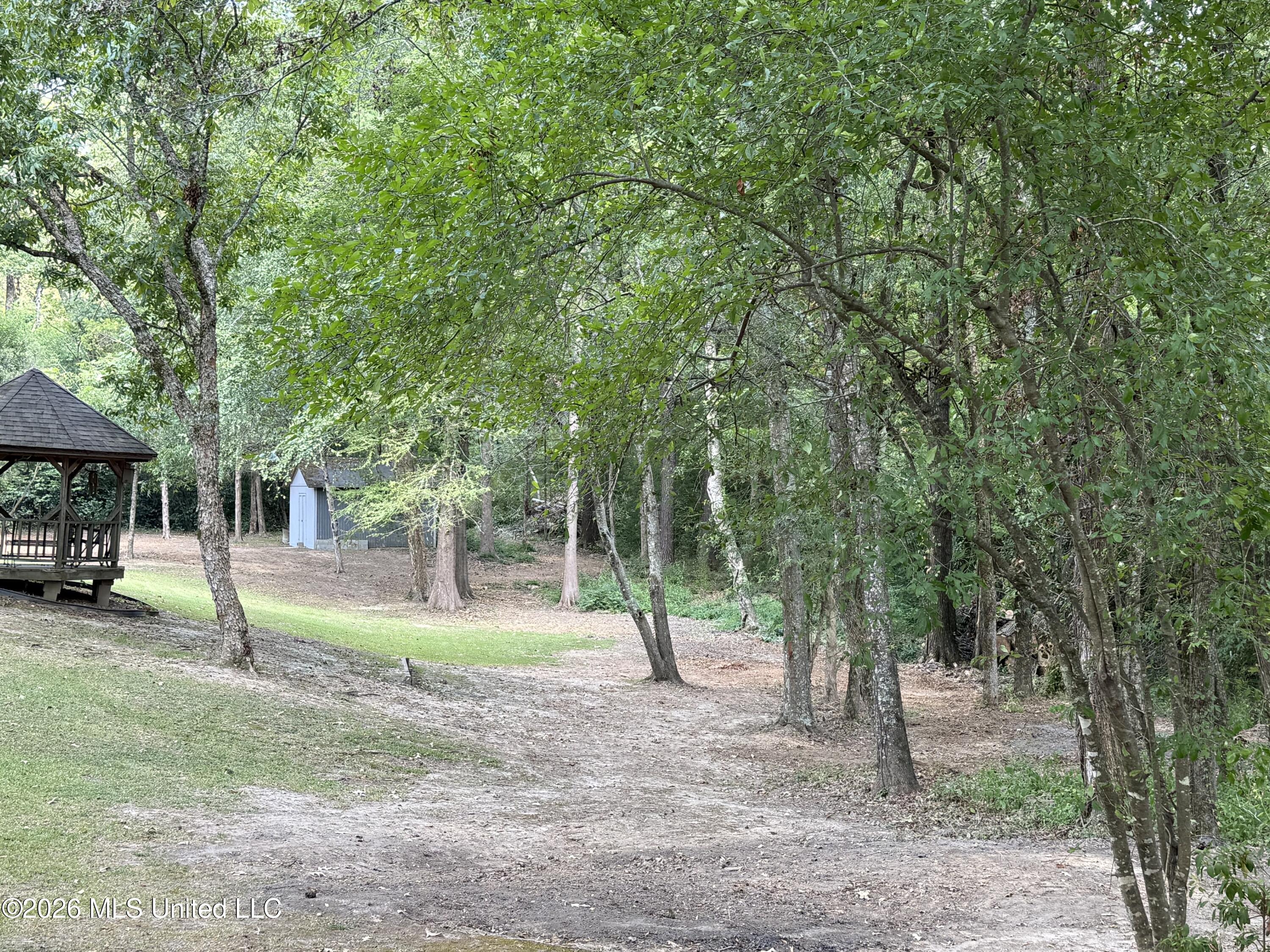 109 Falcon Ridge Drive Property Photo 26