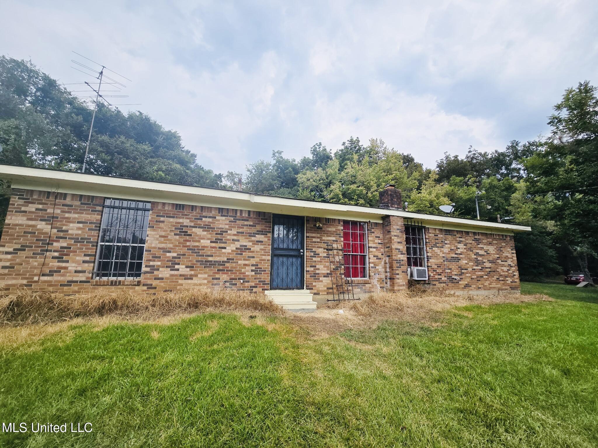 110 Old Tchula Road Property Photo 1