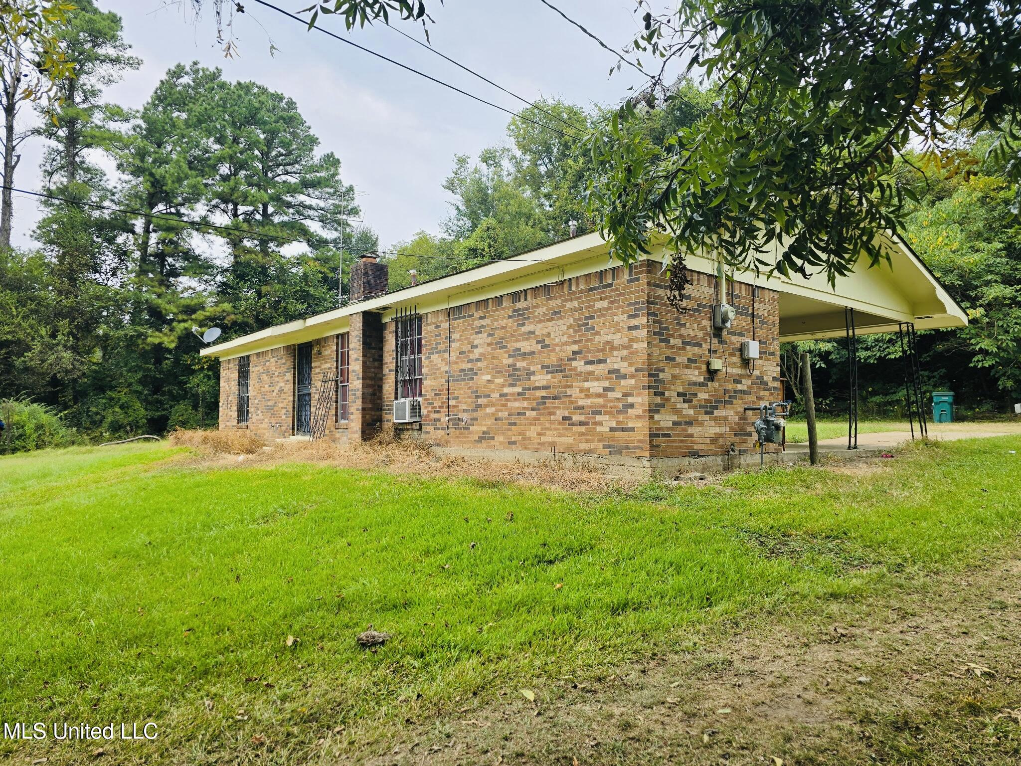 110 Old Tchula Road Property Photo 2