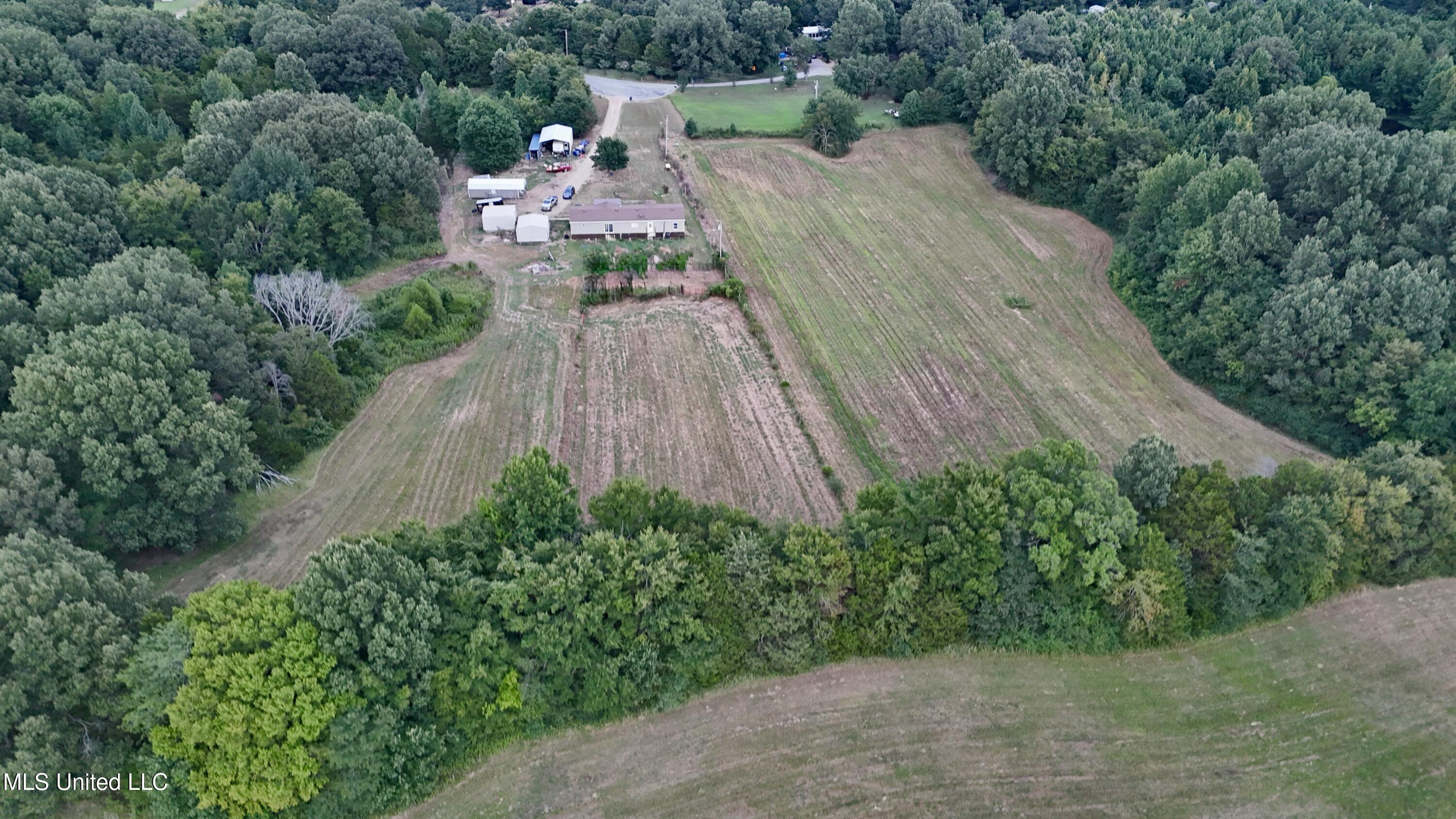 C Williams Drive Property Photo 2