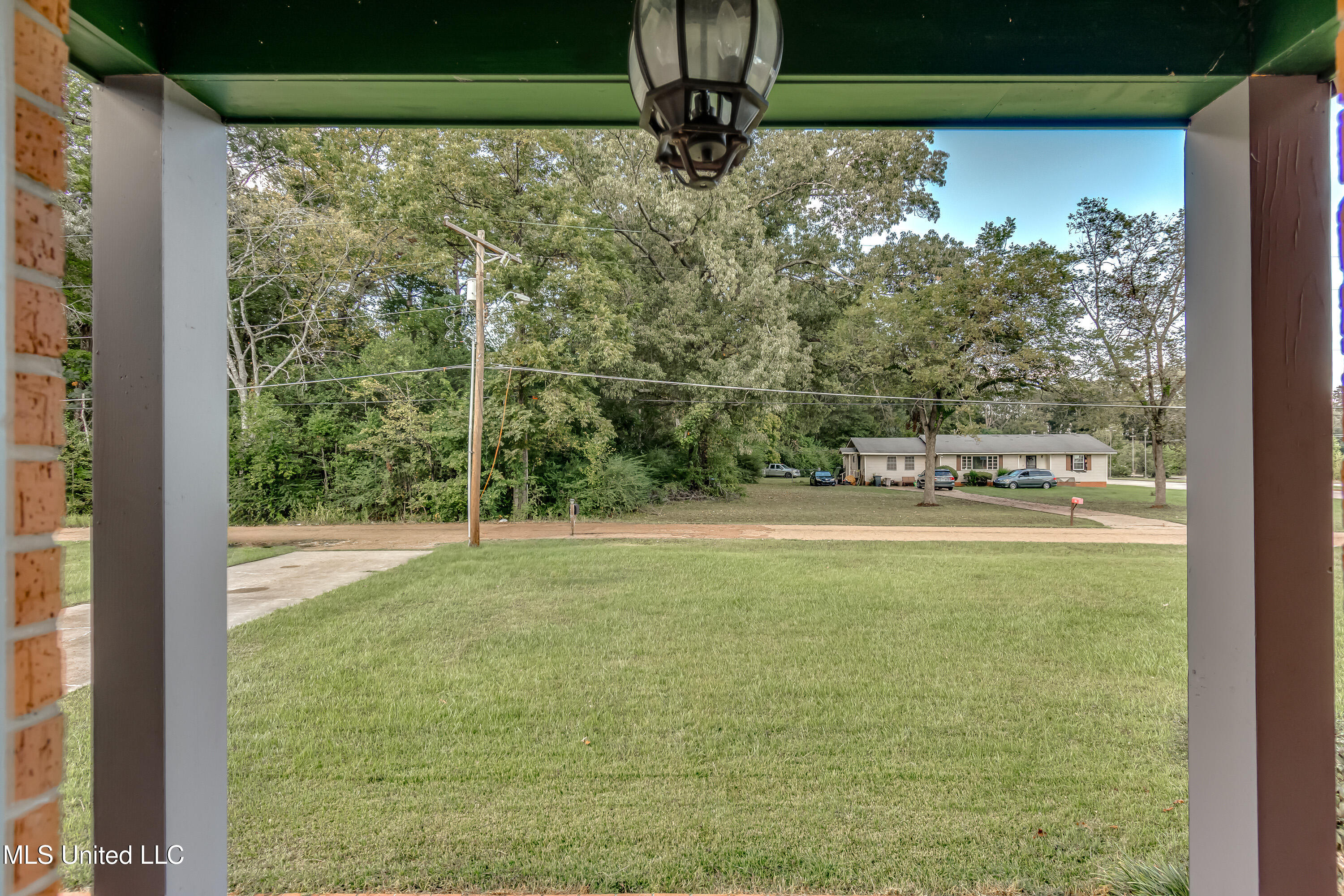 239 Fernwood Drive Property Photo 10