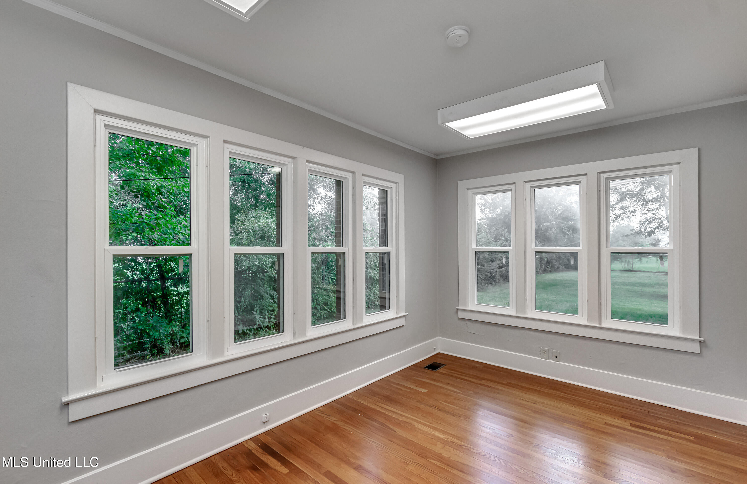 239 Fernwood Drive Property Photo 23