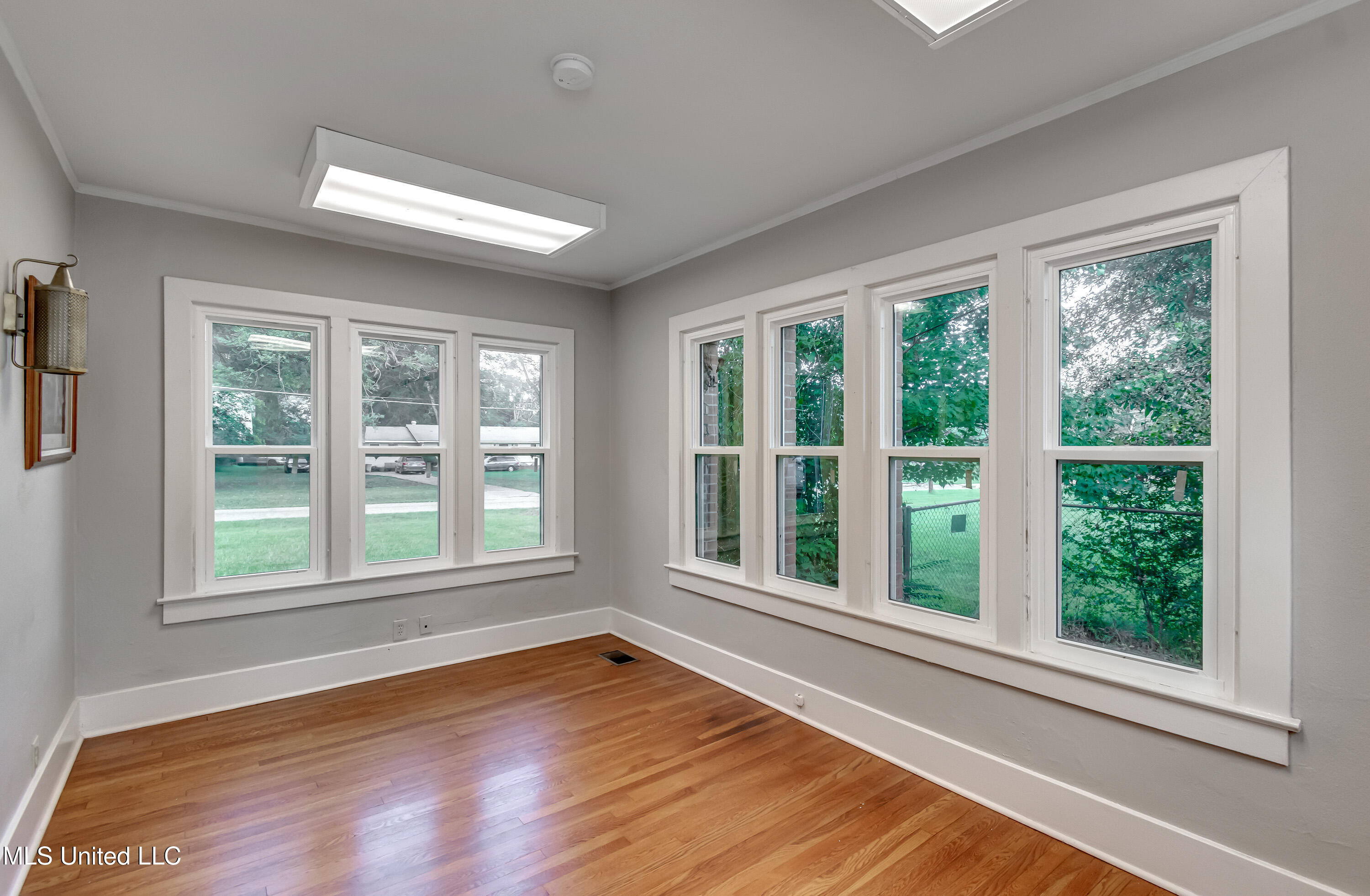 239 Fernwood Drive Property Photo 24