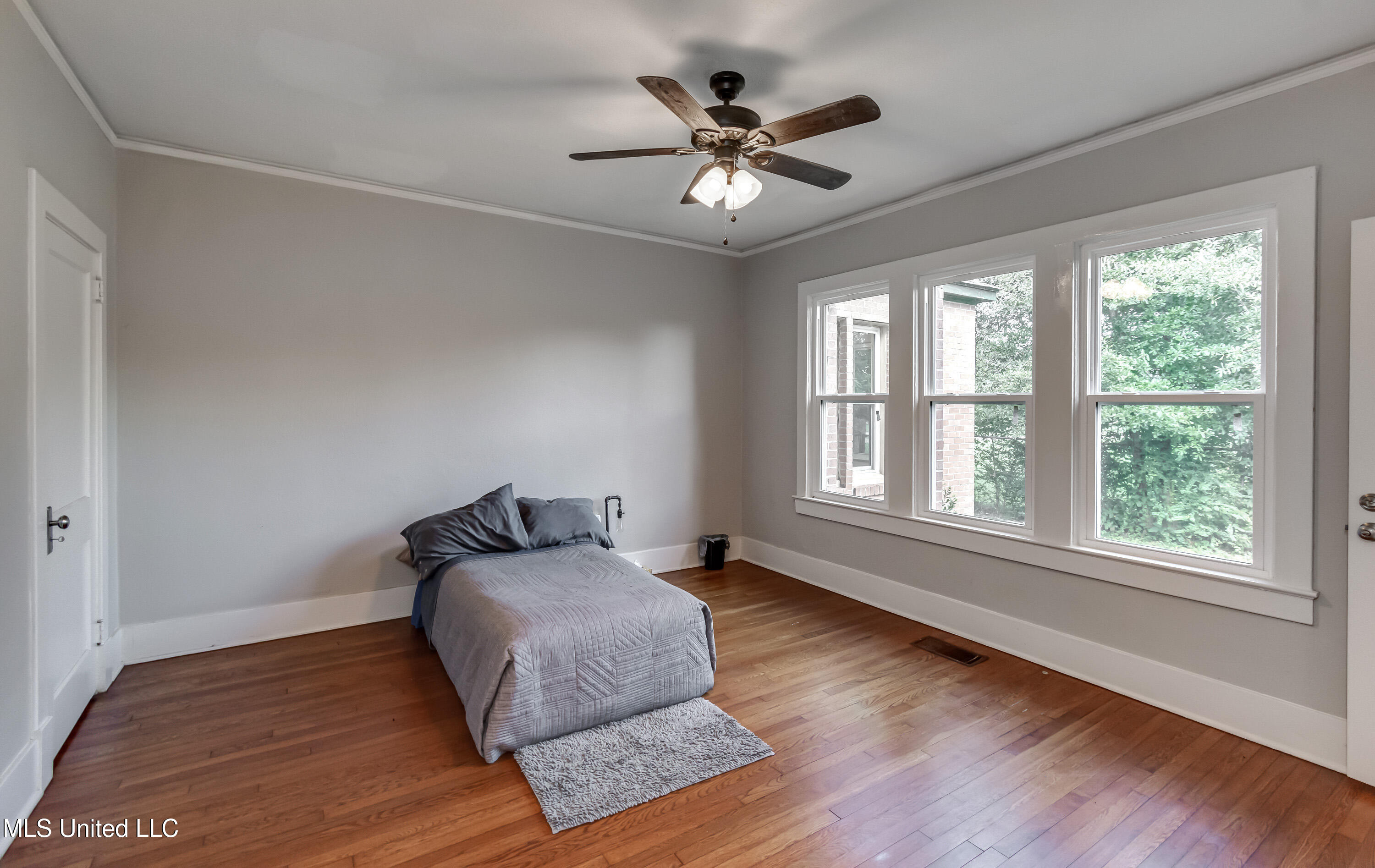 239 Fernwood Drive Property Photo 34