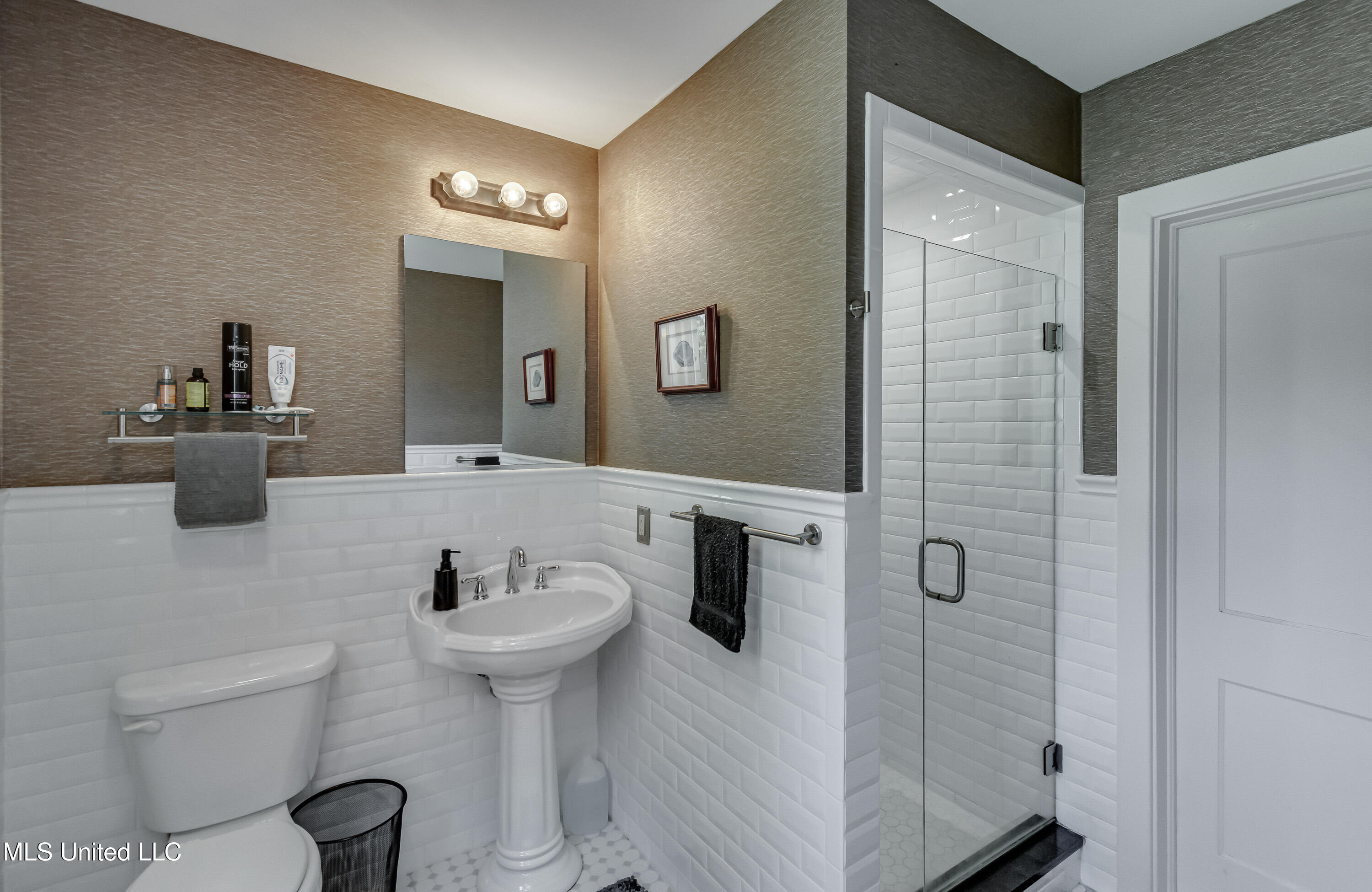 239 Fernwood Drive Property Photo 41