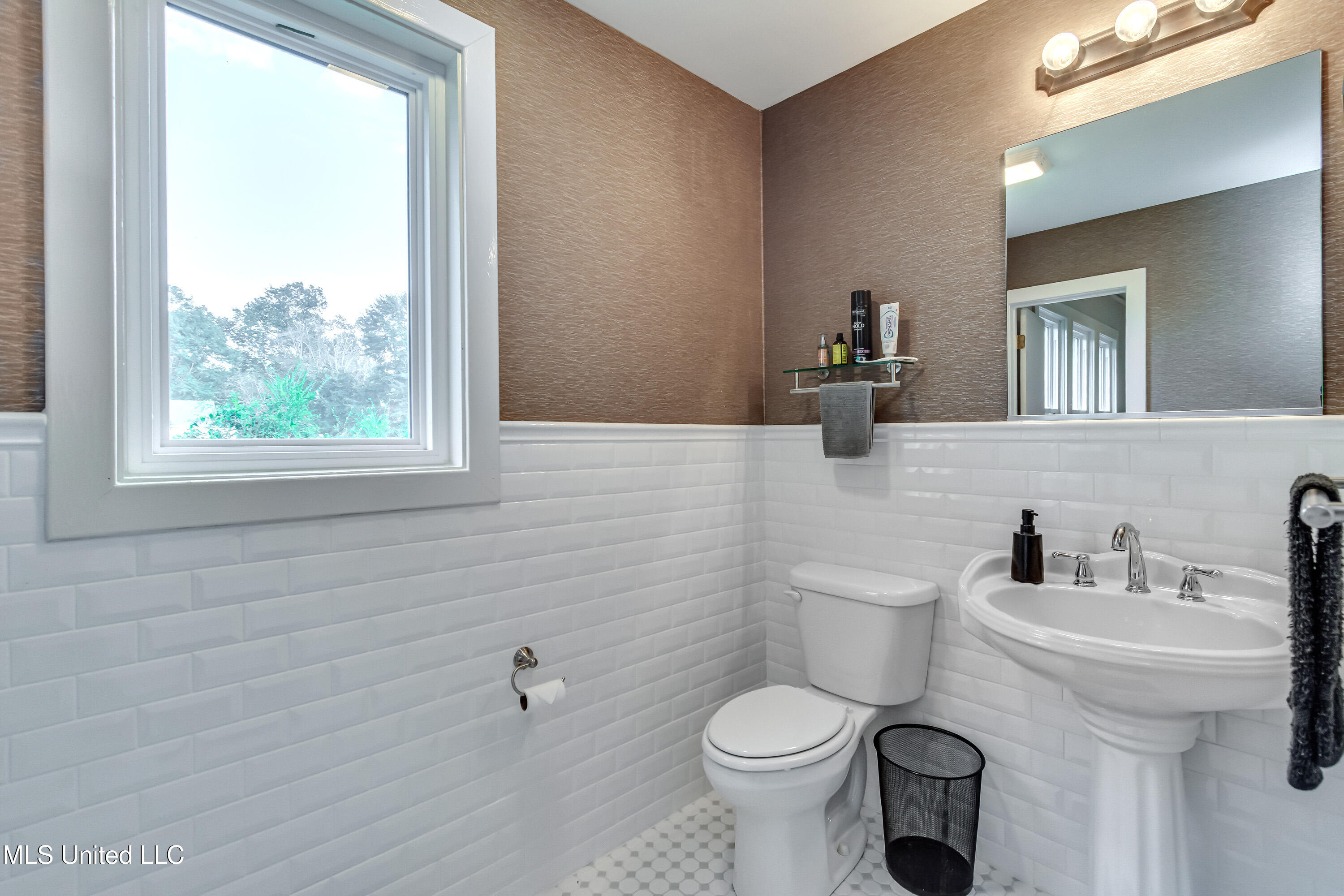 239 Fernwood Drive Property Photo 43