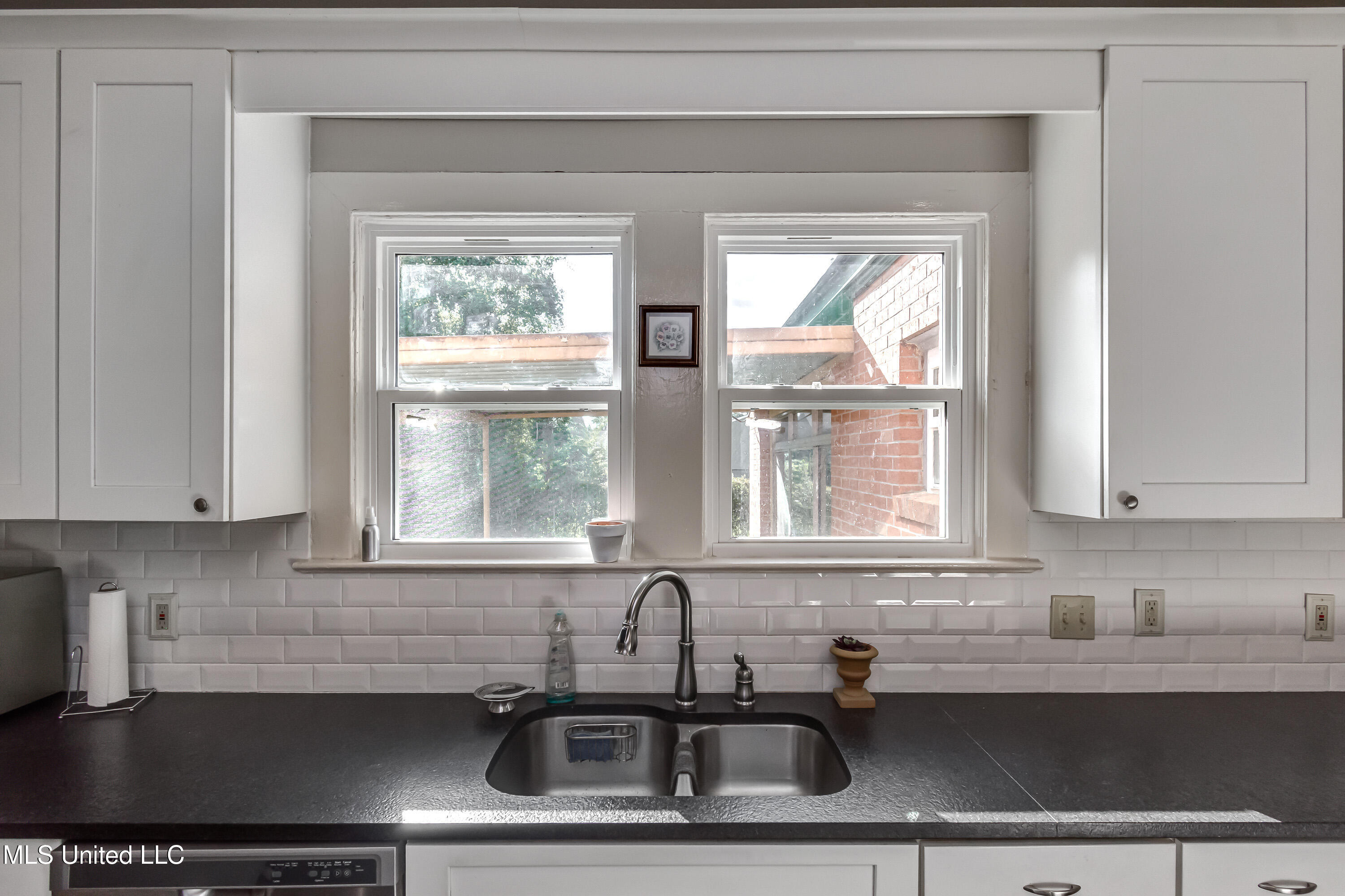 239 Fernwood Drive Property Photo 52