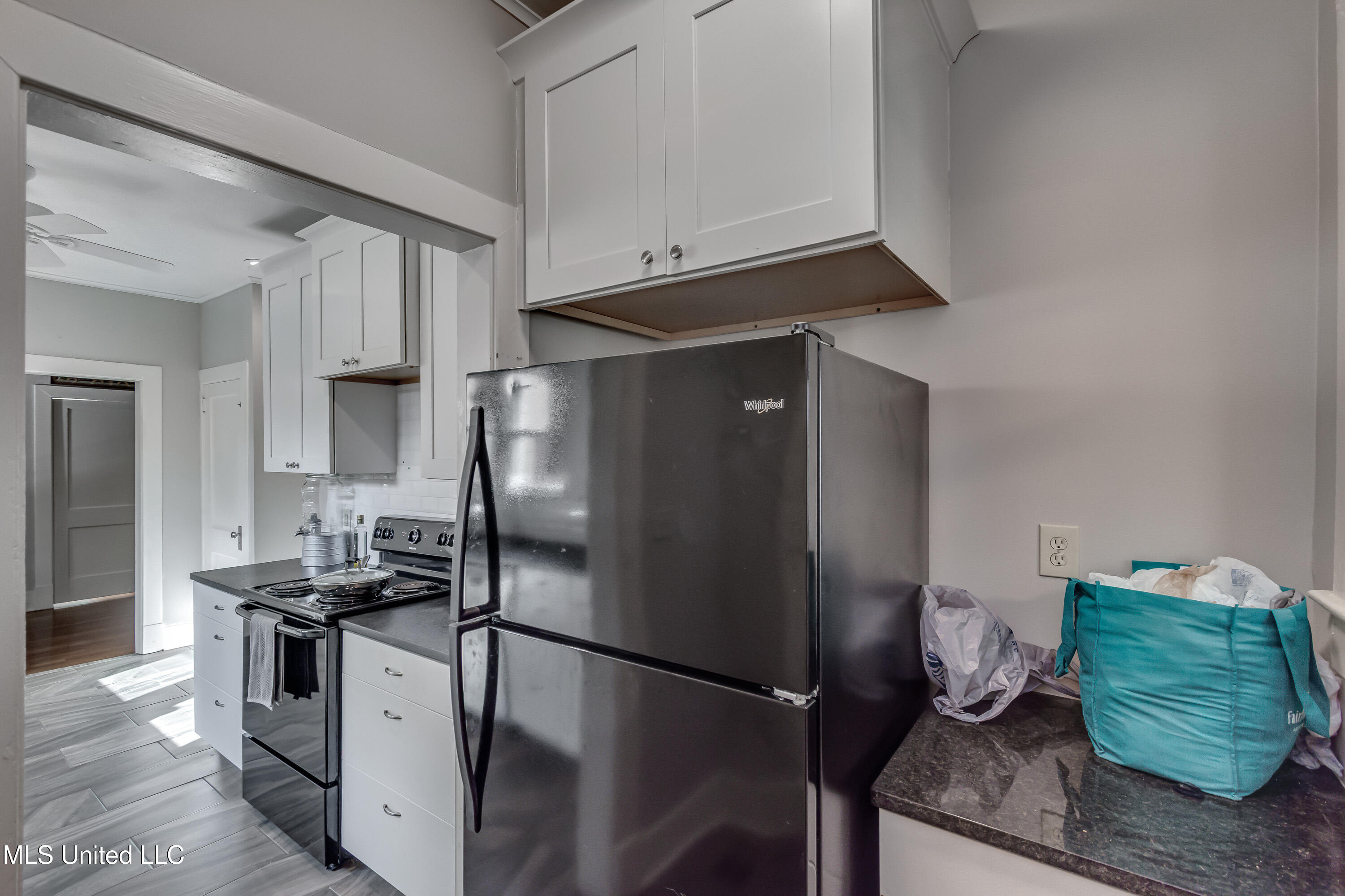 239 Fernwood Drive Property Photo 54