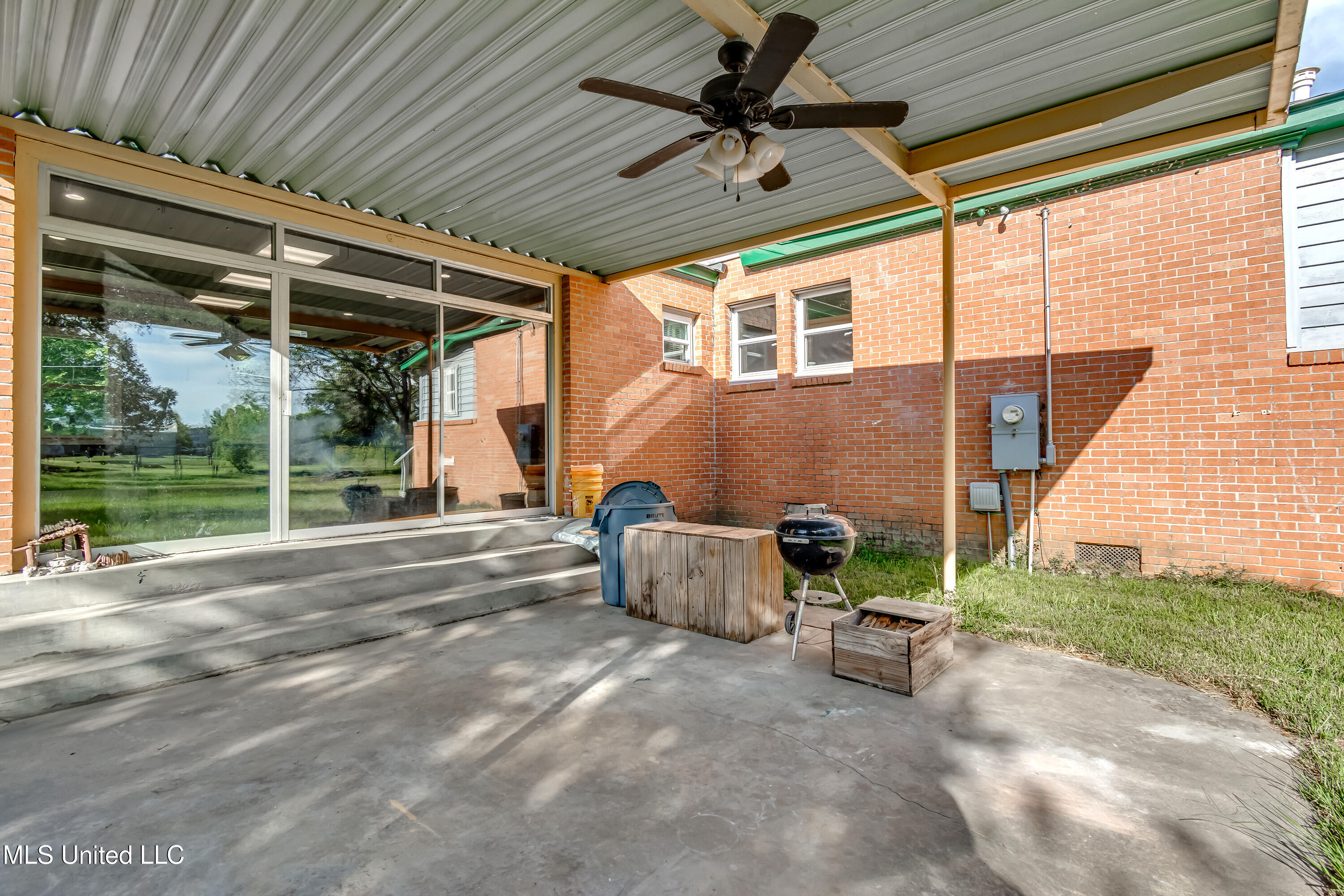 239 Fernwood Drive Property Photo 68