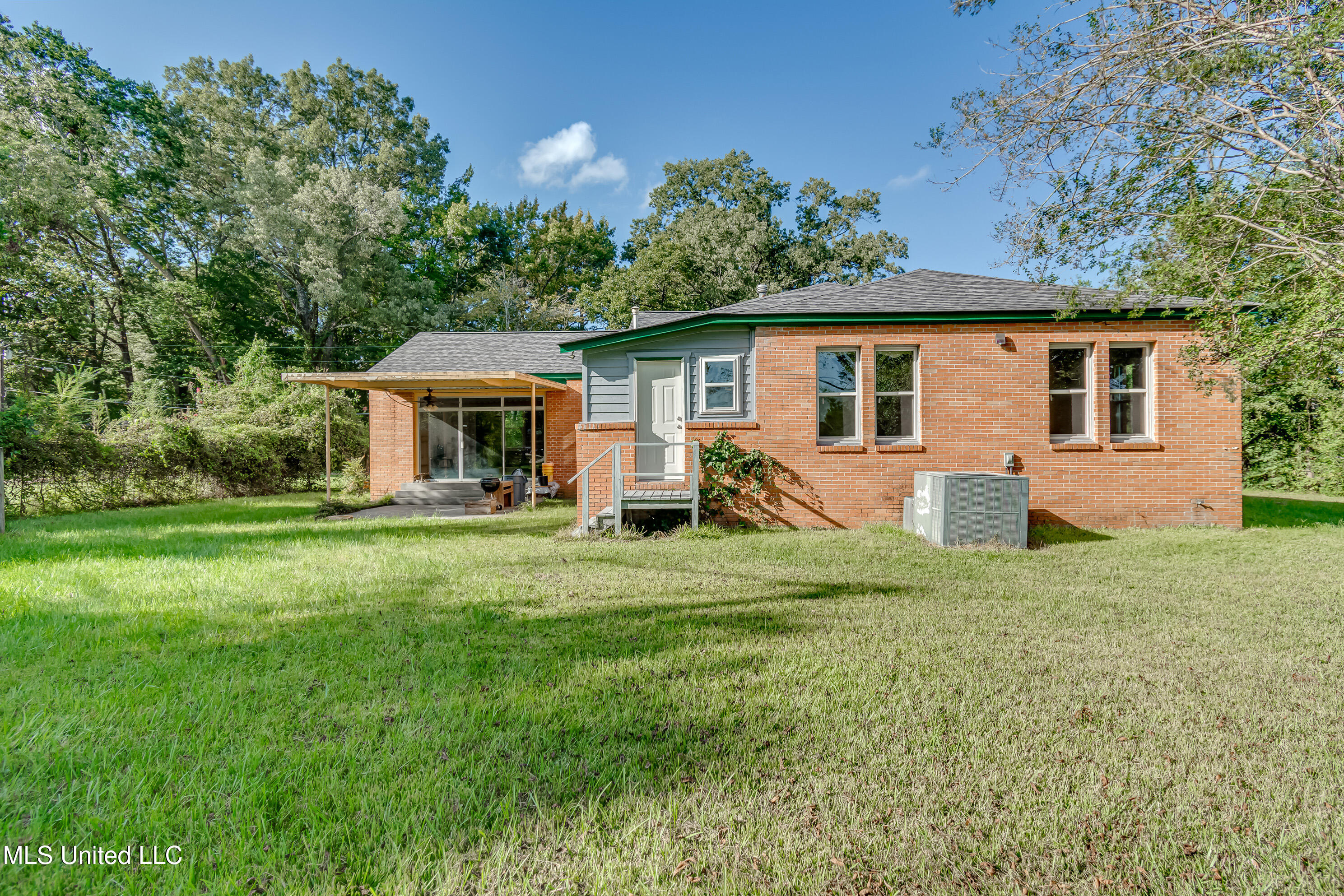 239 Fernwood Drive Property Photo 73