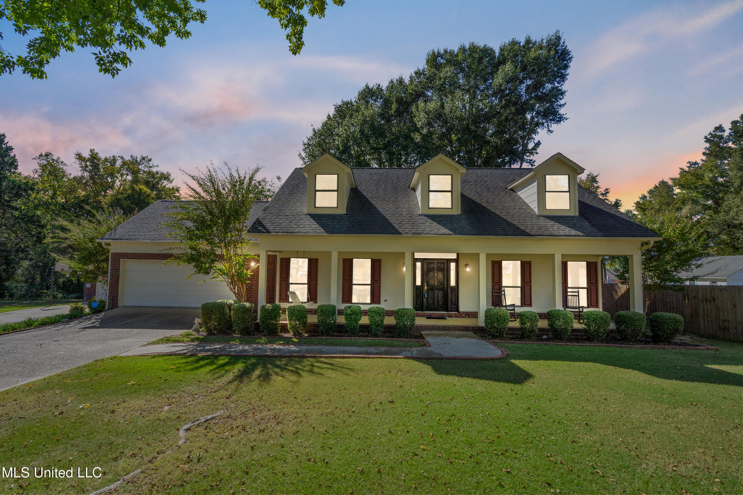 129 Keestone Drive Property Photo 2