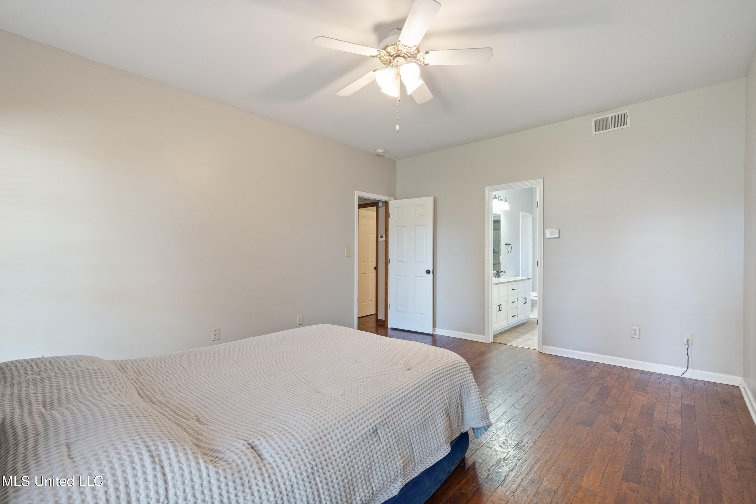 129 Keestone Drive Property Photo 16