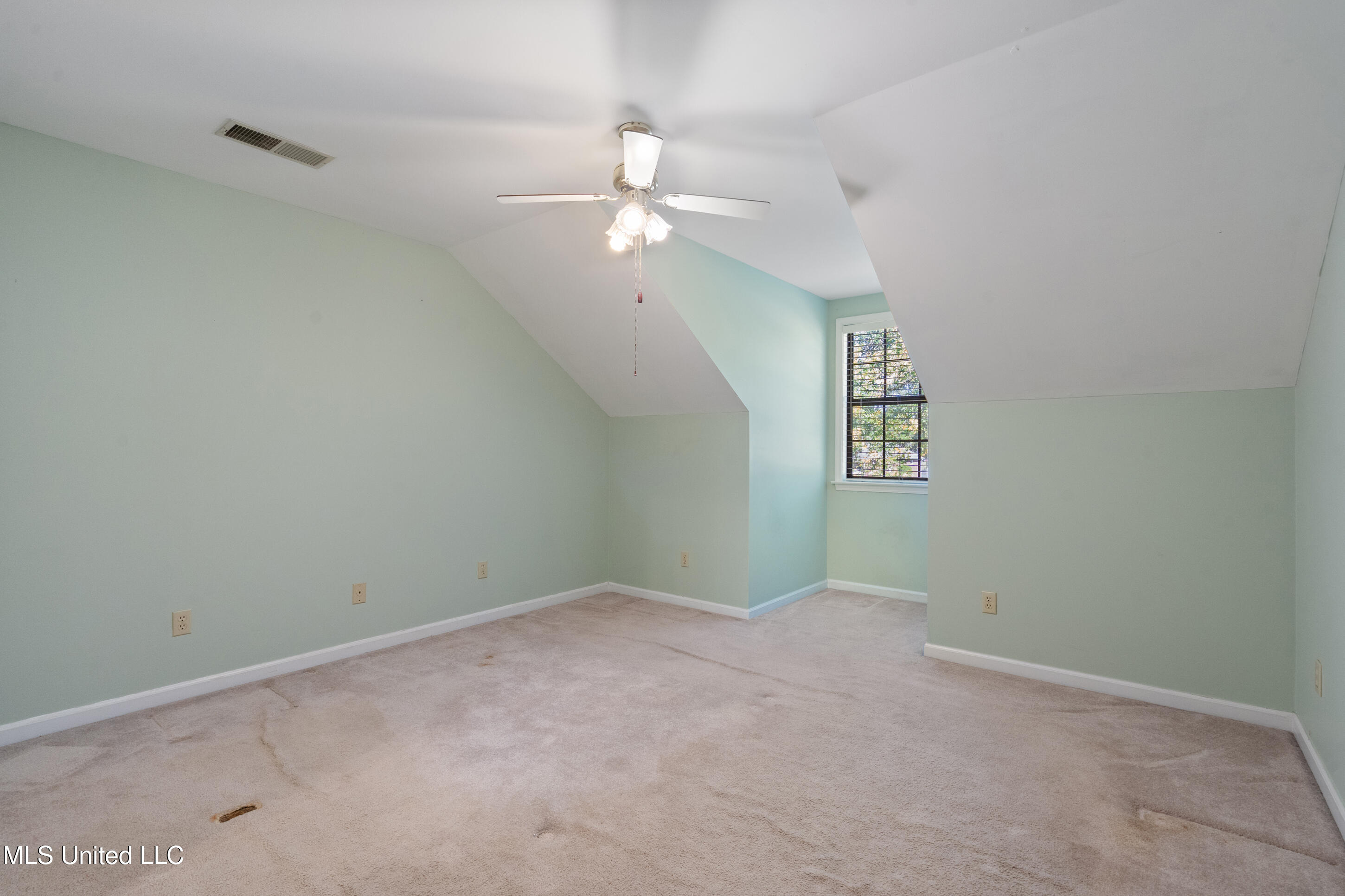 129 Keestone Drive Property Photo 19