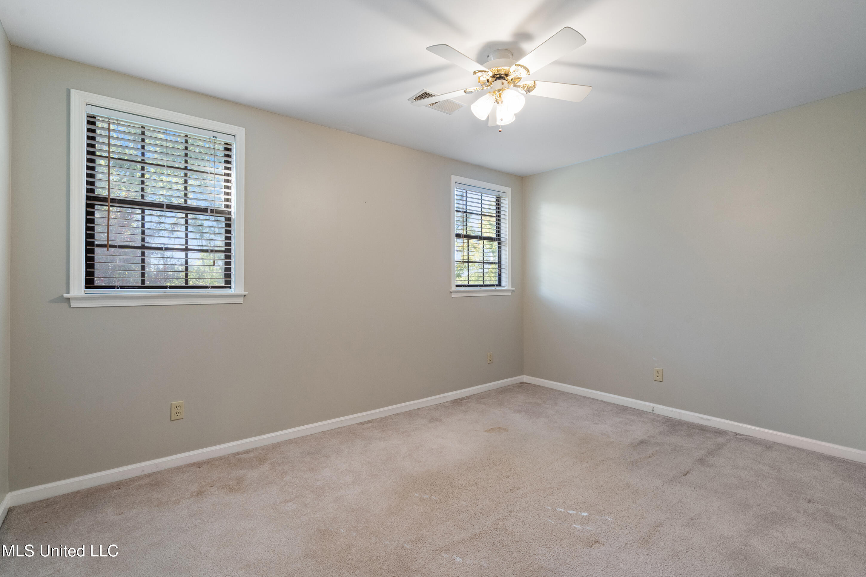 129 Keestone Drive Property Photo 21