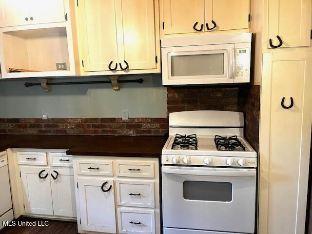 6329 Hwy 43 South Property Photo 14