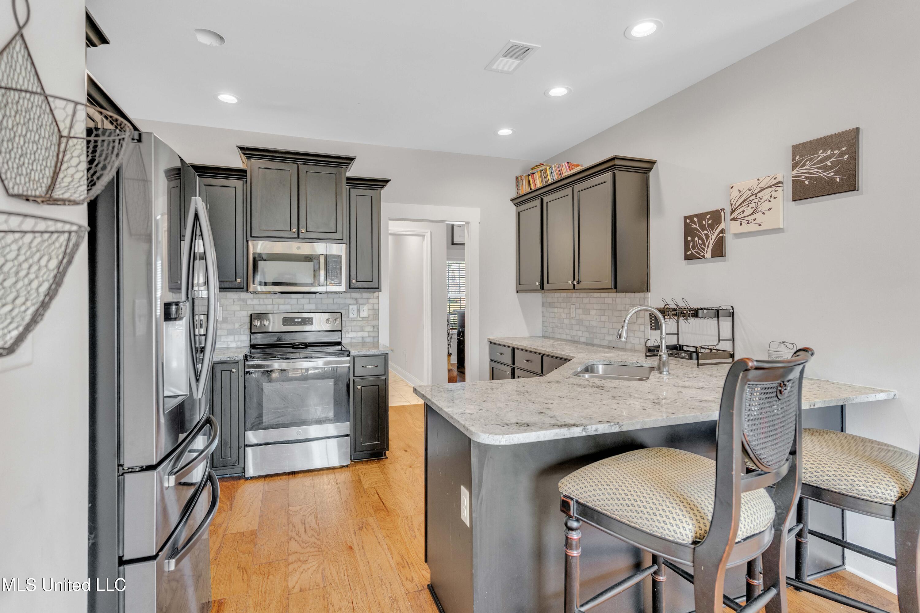 603 Beckett Cove Property Photo 17