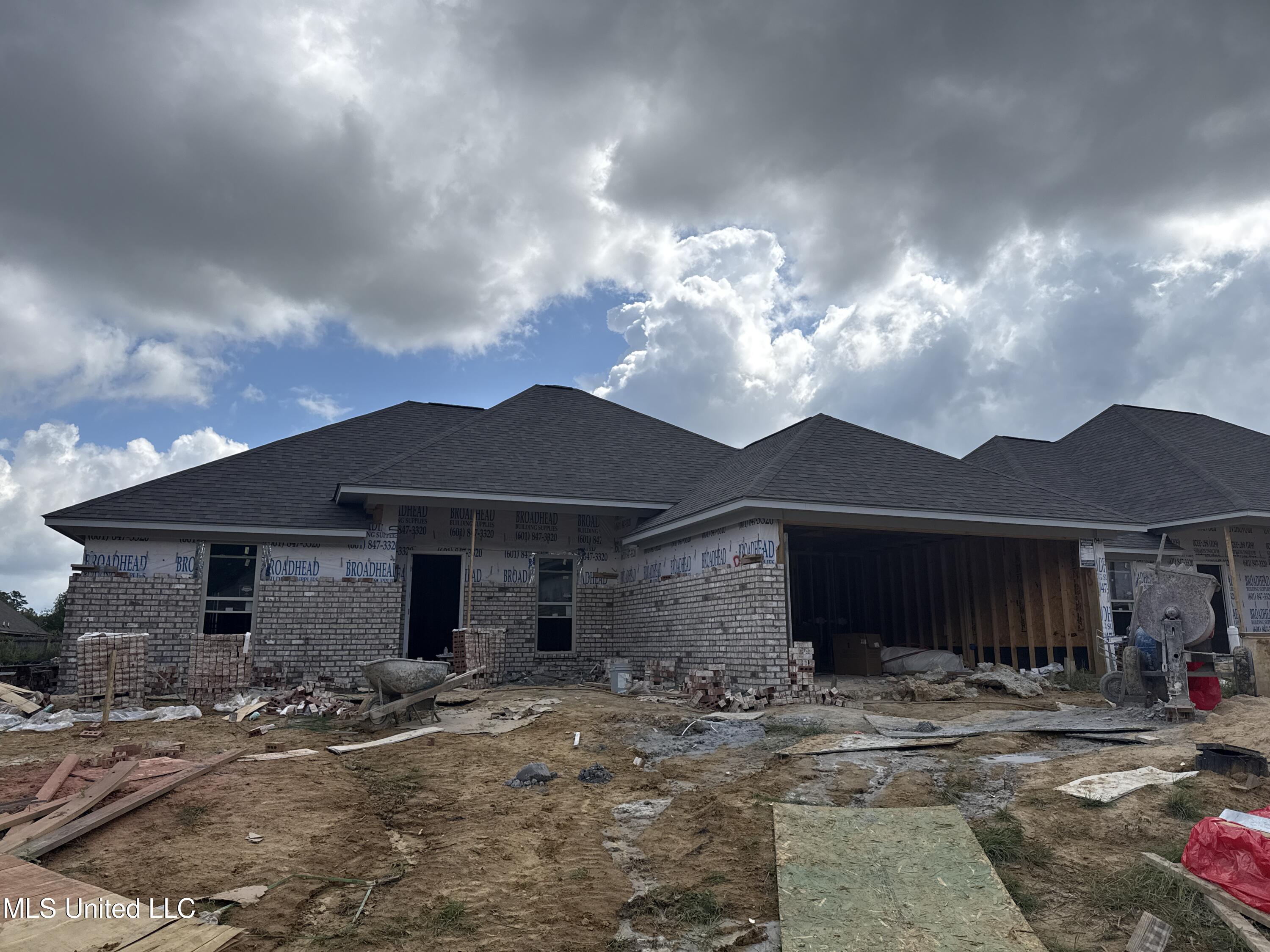 505 Stone Brook Place Property Photo 1