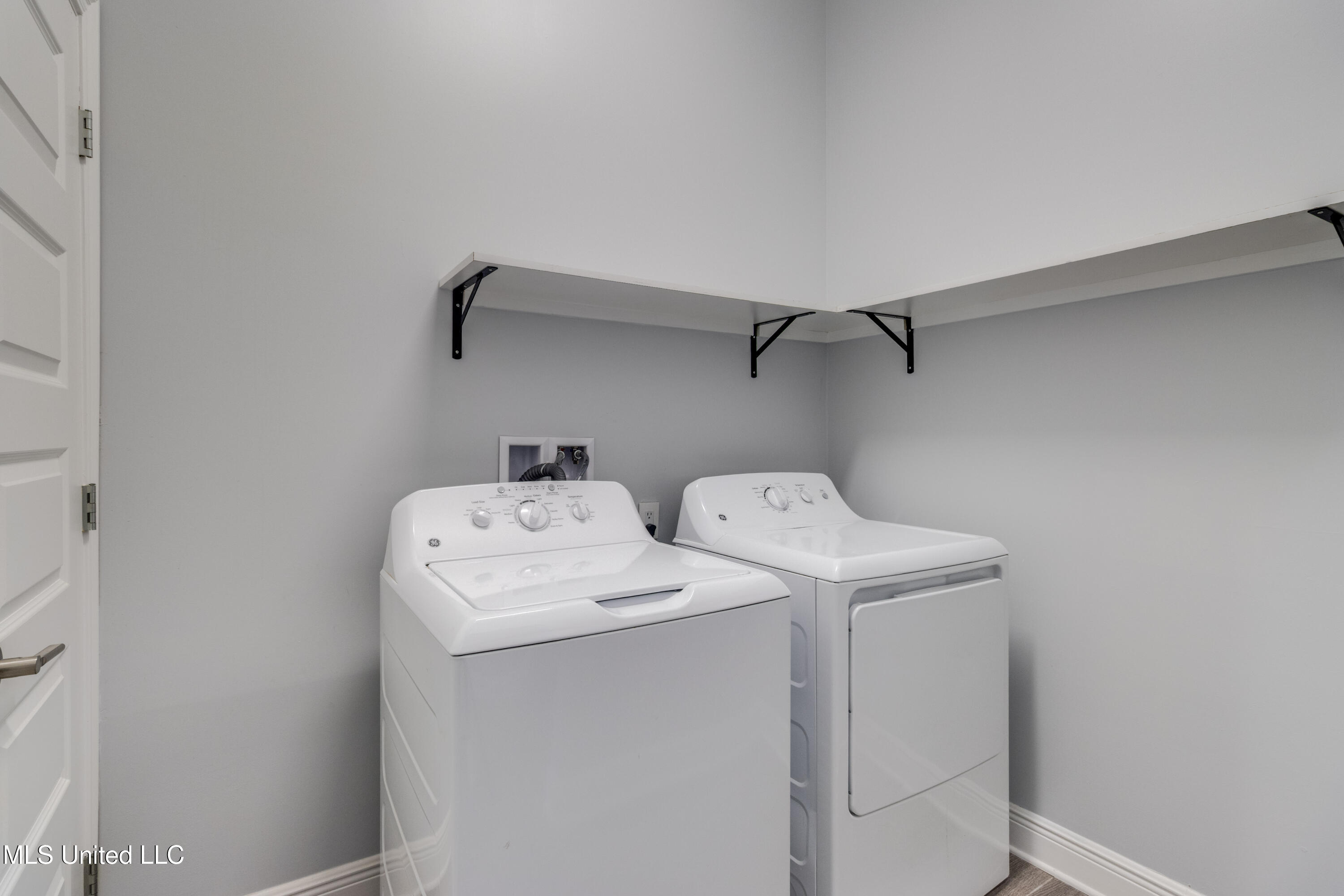 225 Winter Garden Drive Property Photo 16