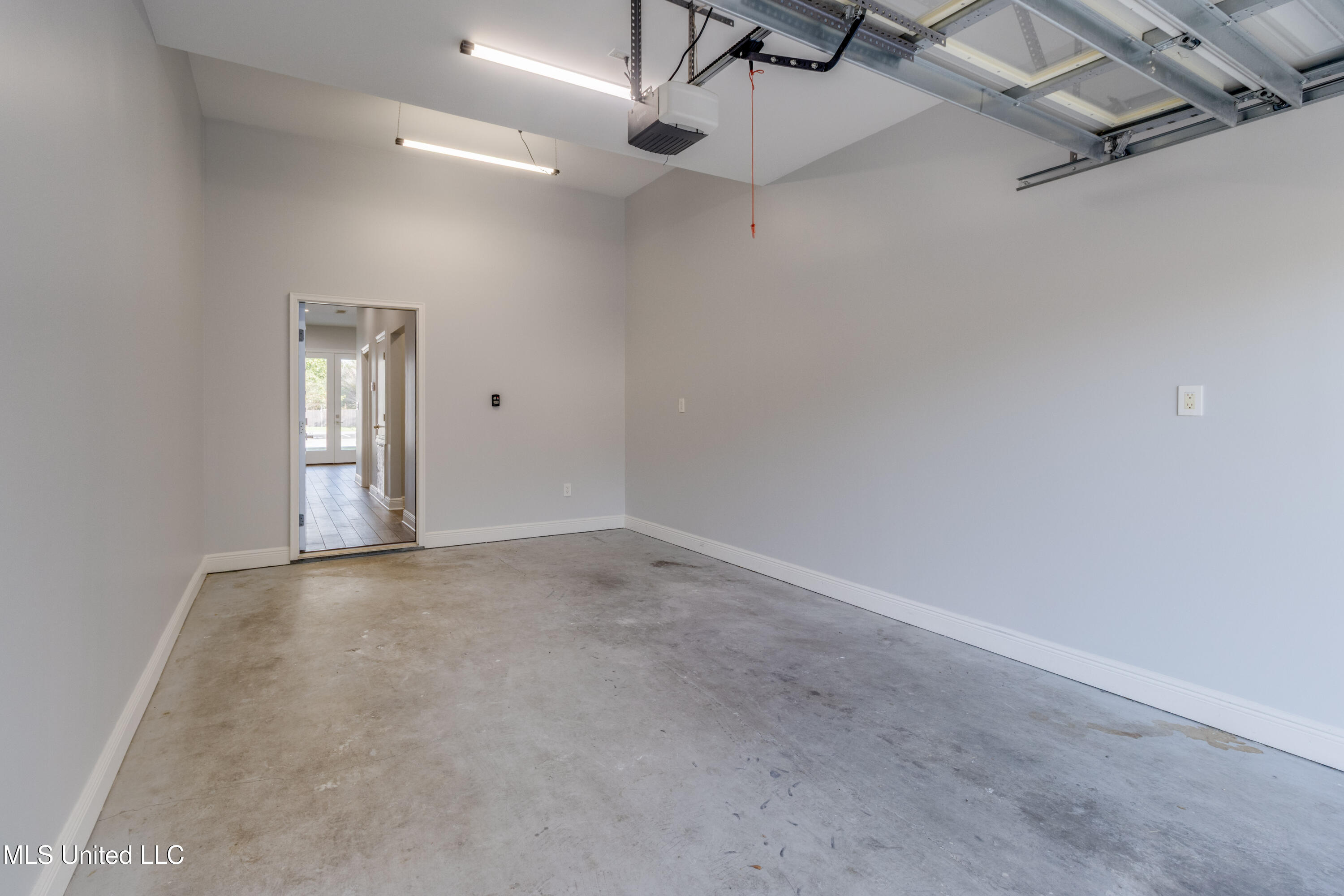 225 Winter Garden Drive Property Photo 18