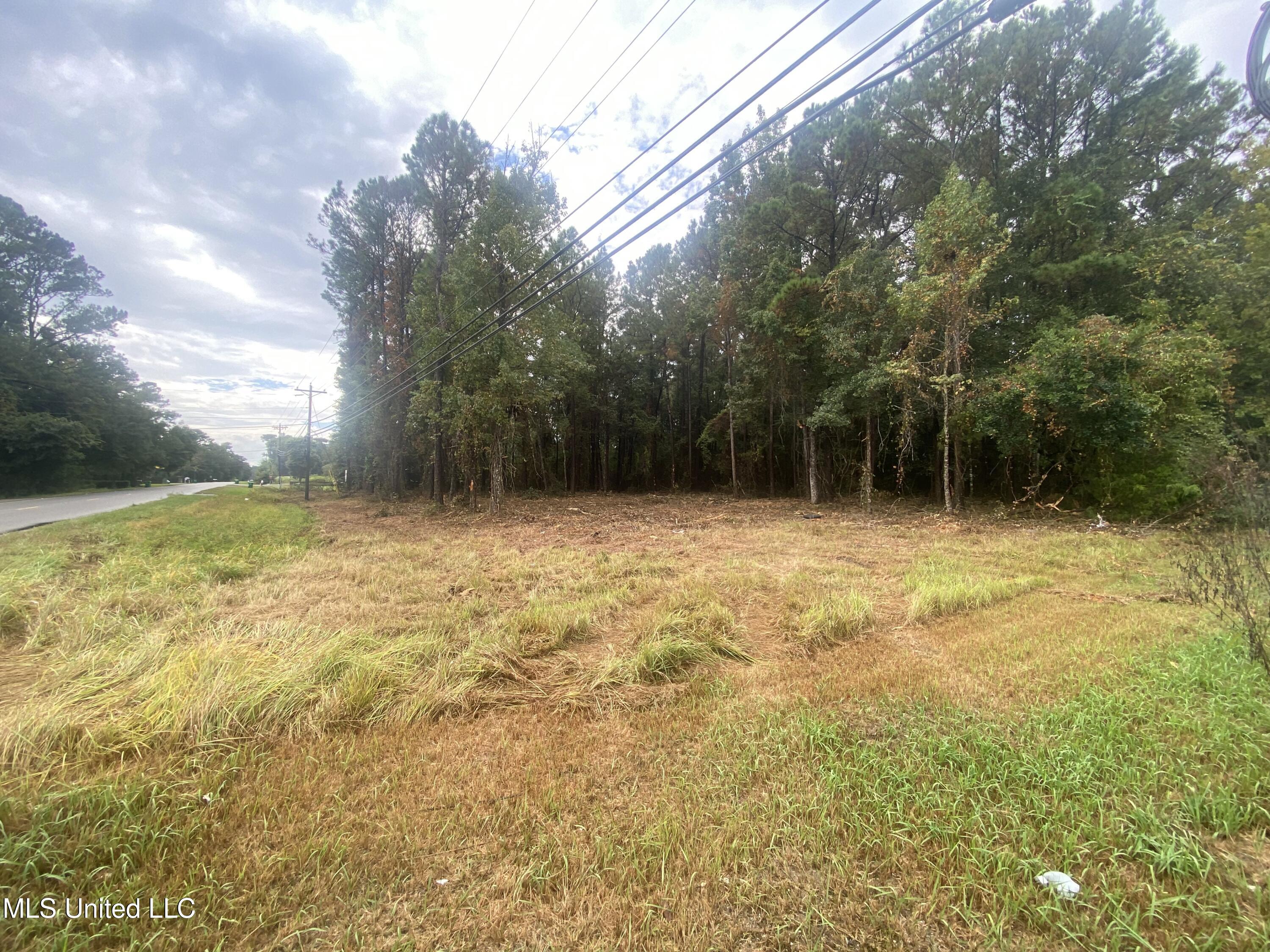 Hwy 613 Property Photo 5